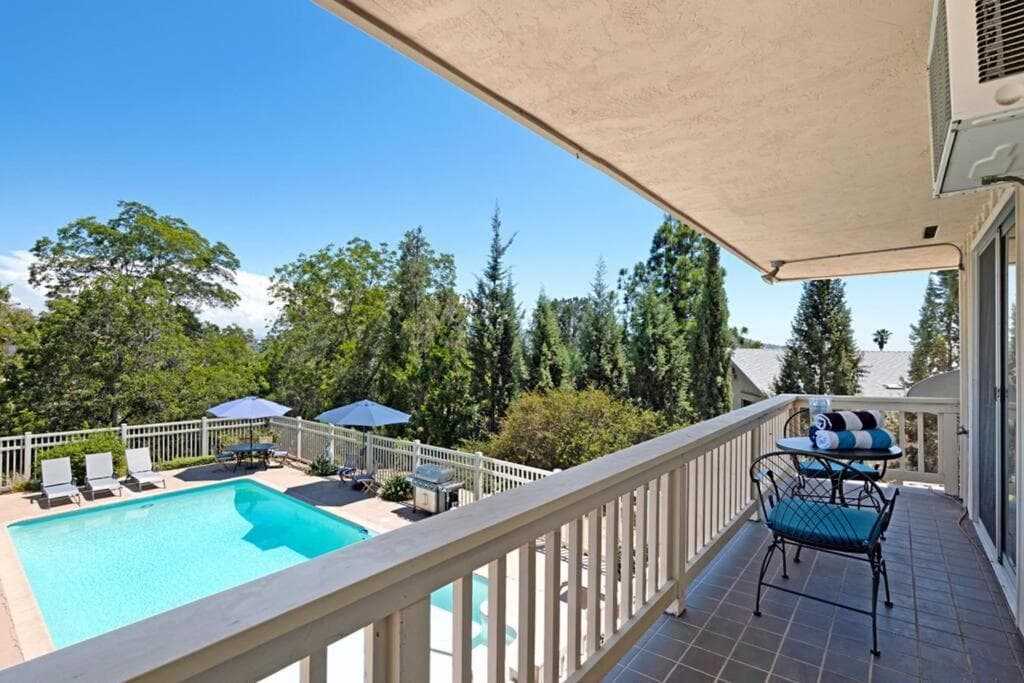 Charming 2 Room La Mesa Casita w/ Pool, BBQ & Yard