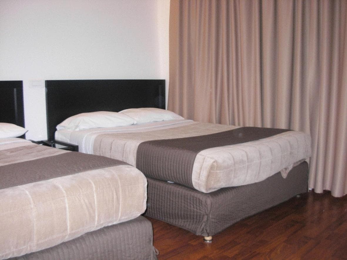 Hotel COSMOTEL MARAIS REPUBLIQUE PARIS