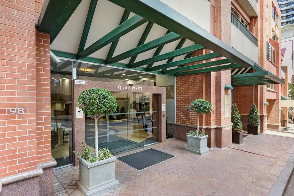 CBD Curated Comfort, Resort Style Living - SYDN1