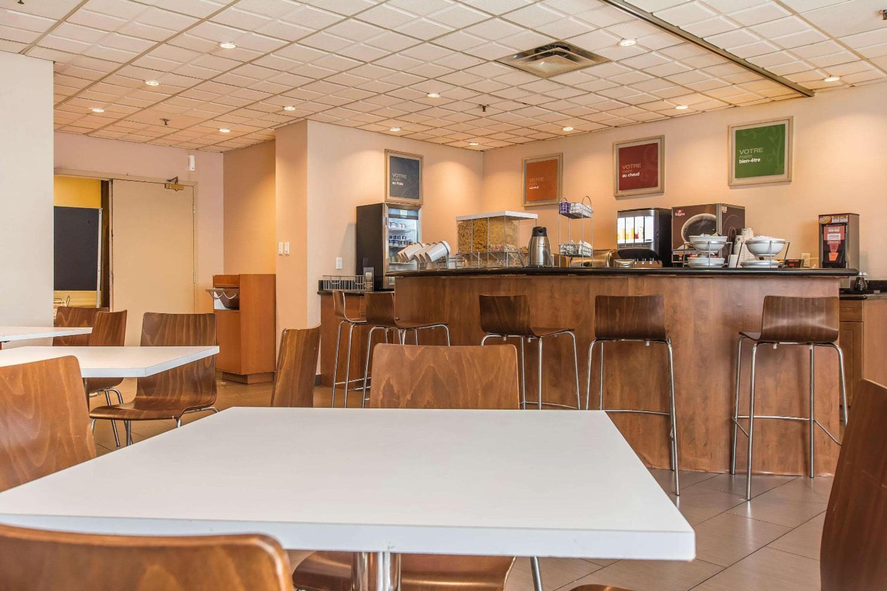 Comfort Suites Downtown