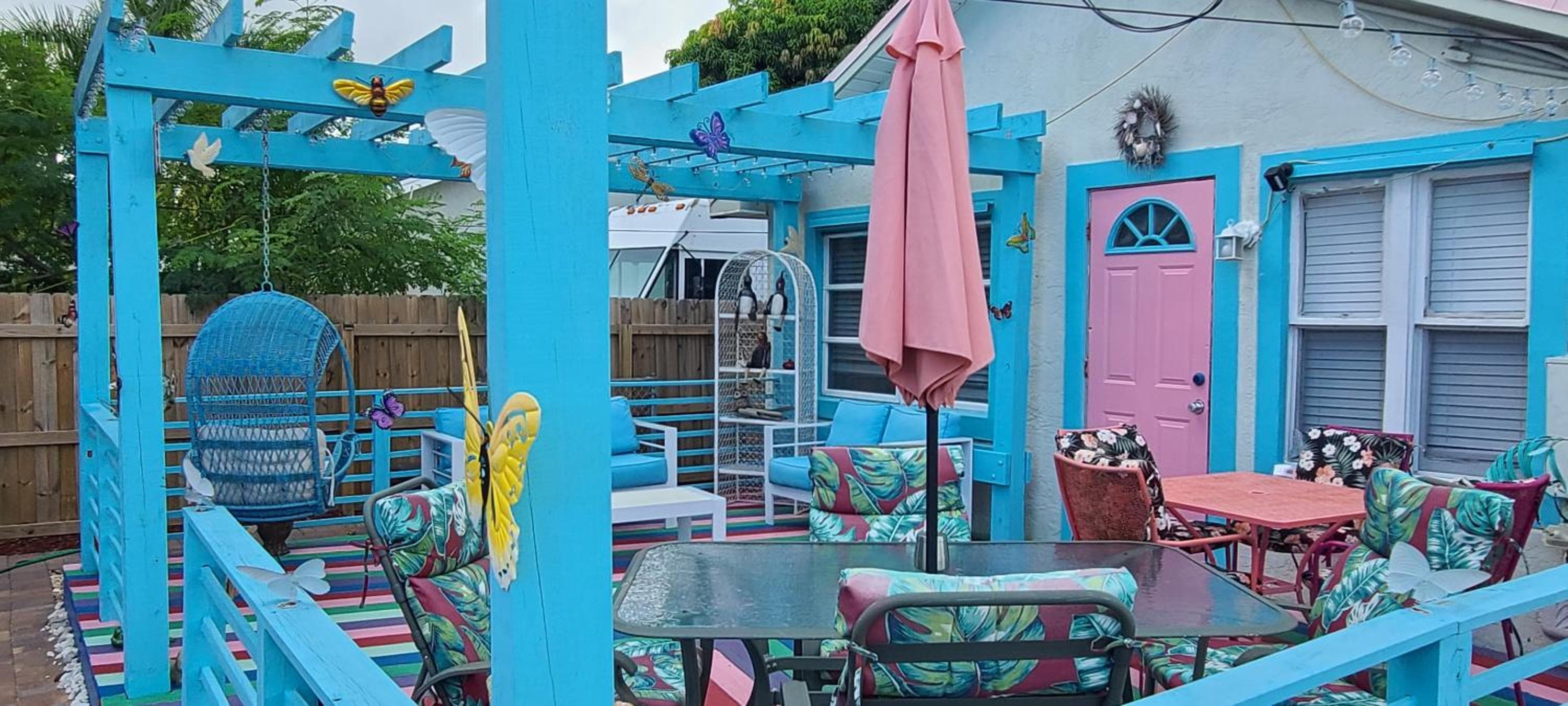 Lake Worth Beach Paradise Cove Cottage 2-1Bedroom