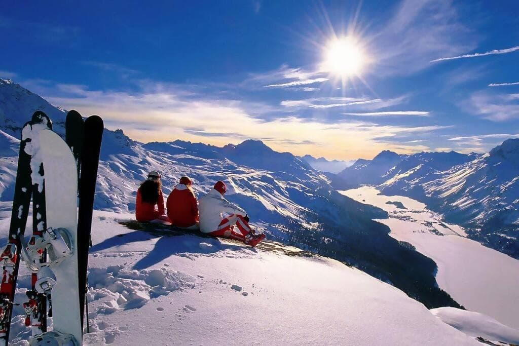 City light views getaway close to top ski resorts