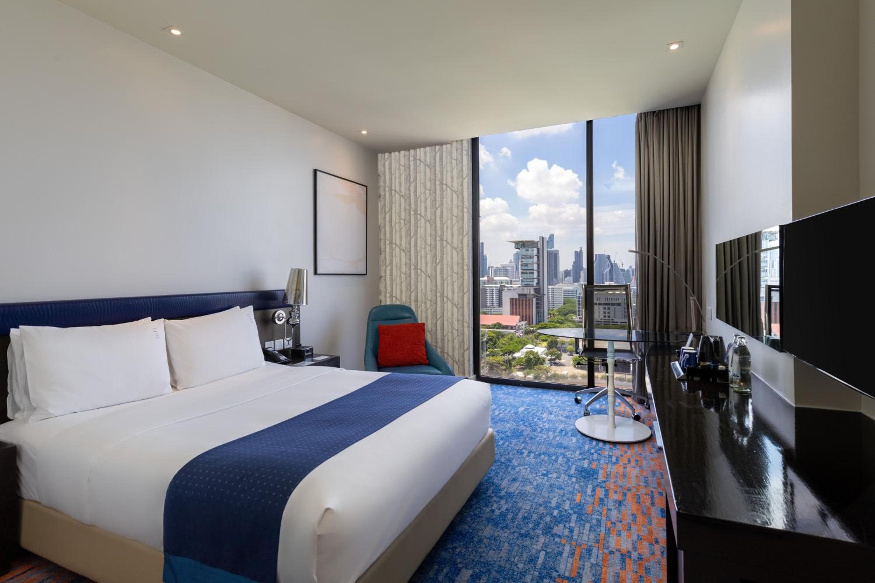 Holiday Inn Express Bangkok Siam by IHG