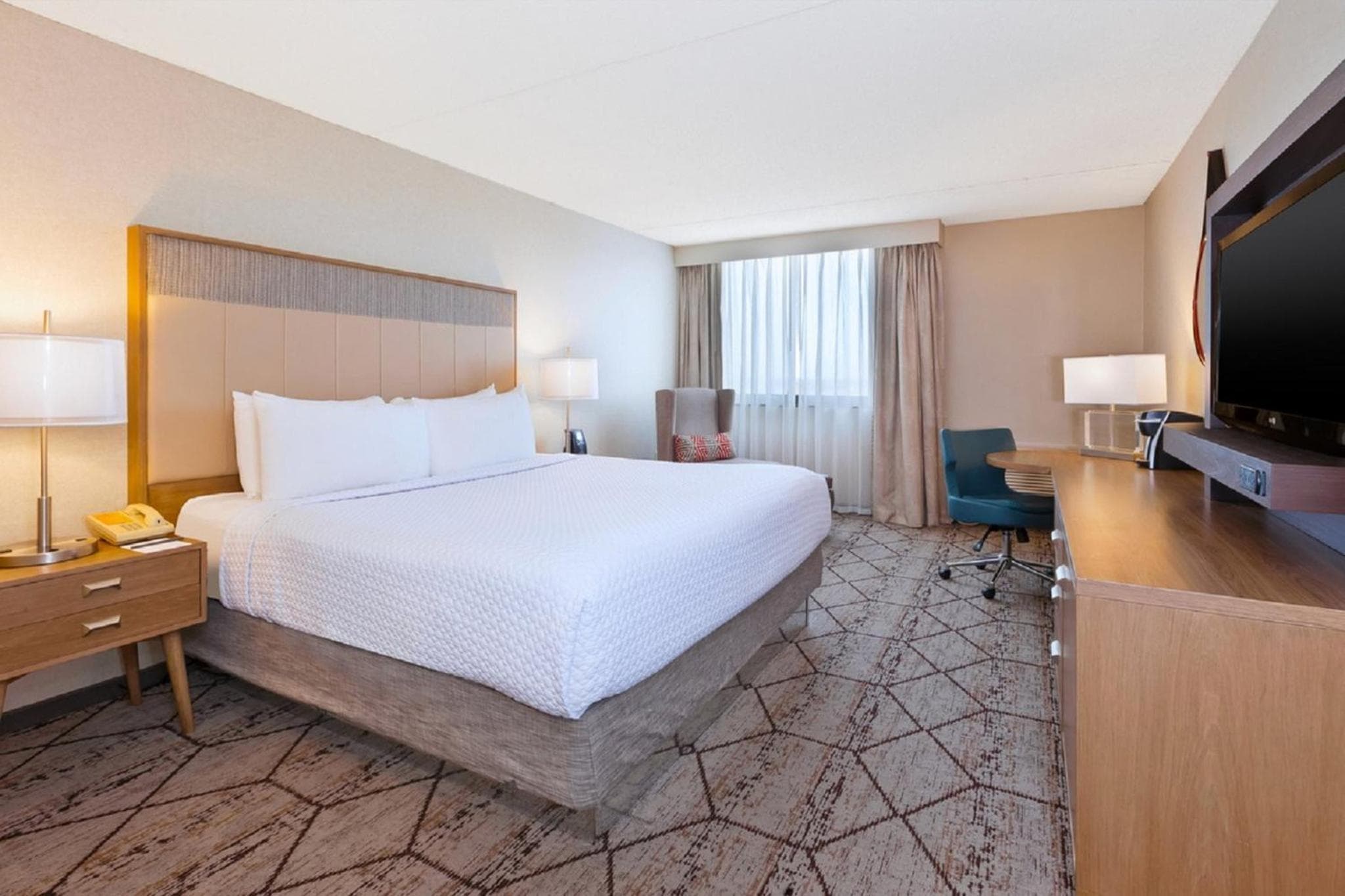 Crowne Plaza Columbus North - Worthington by IHG