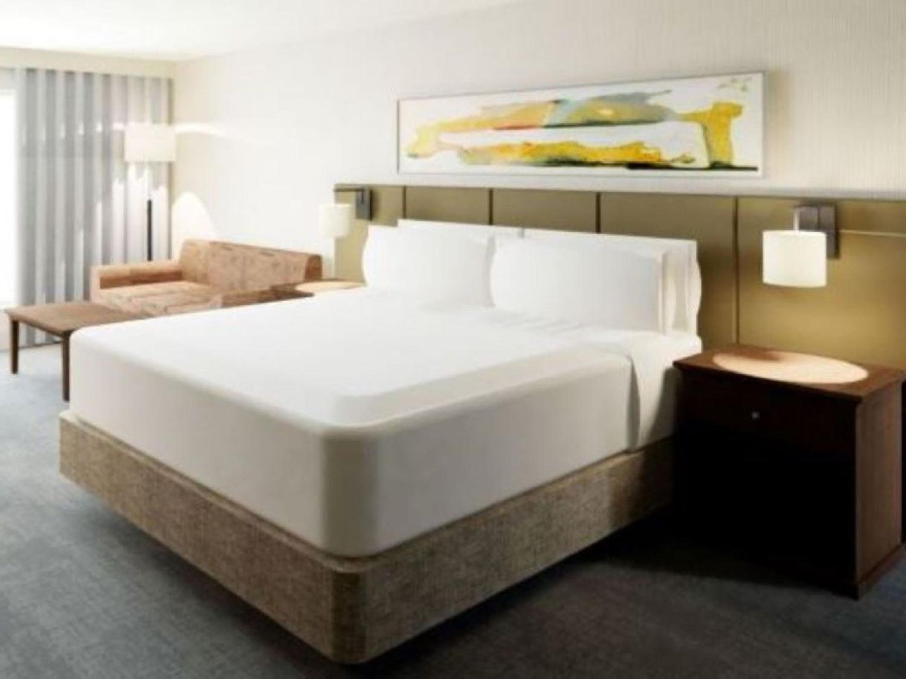 Crowne Plaza Chicago-Northbrook, an IHG Hotel
