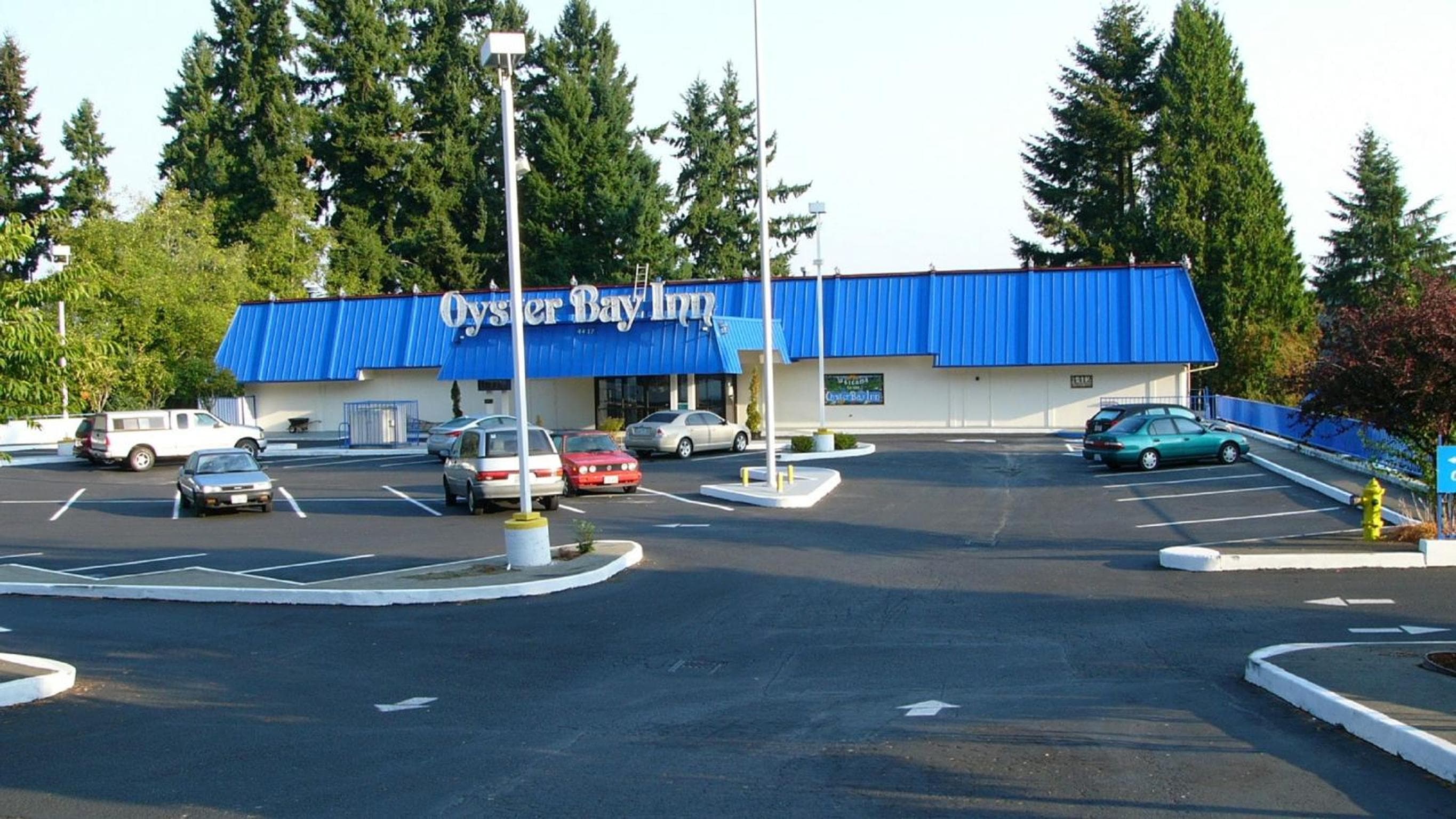 Oyster Bay Inn & Suites