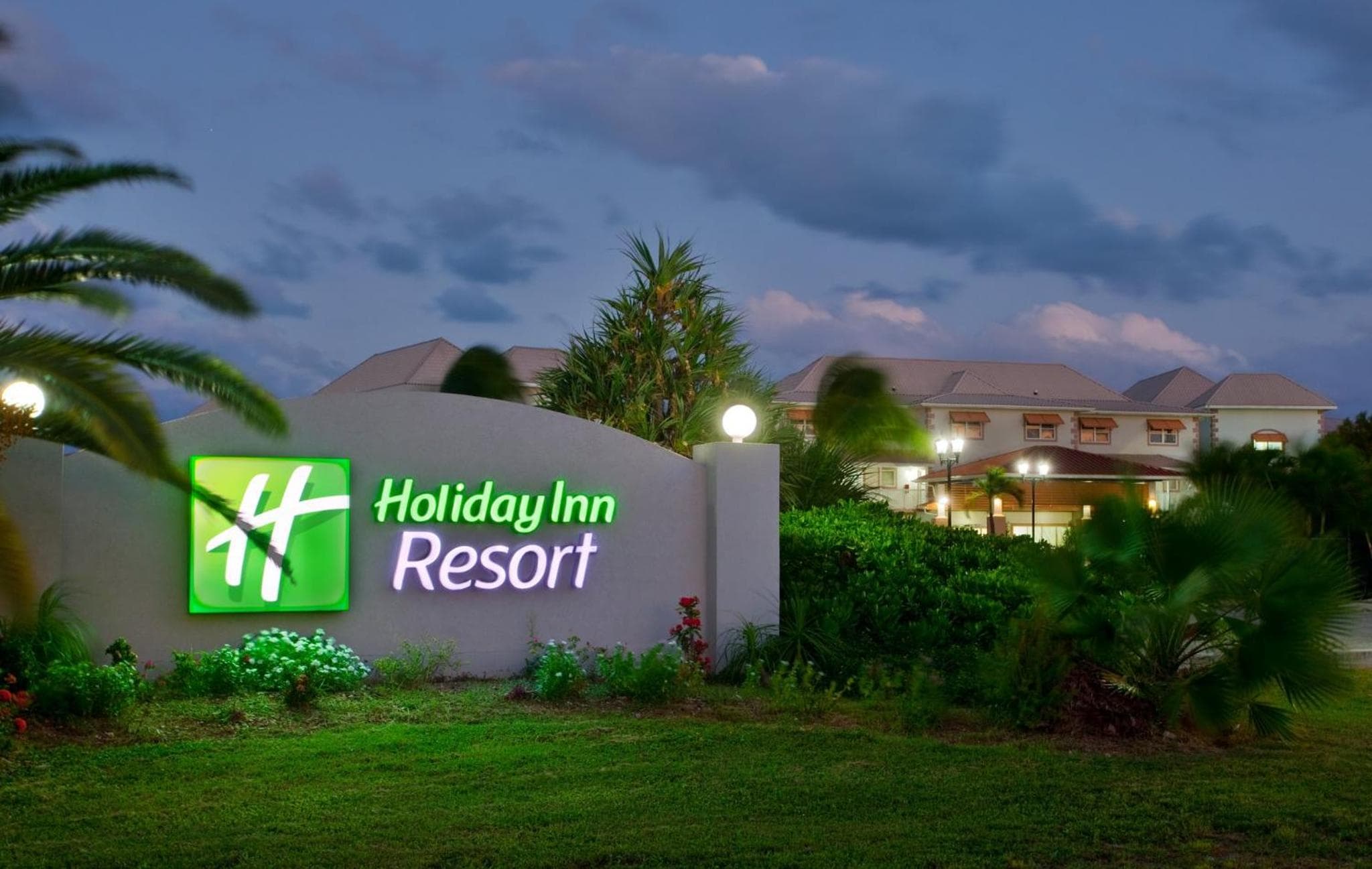 Holiday Inn Resort Grand Cayman by IHG