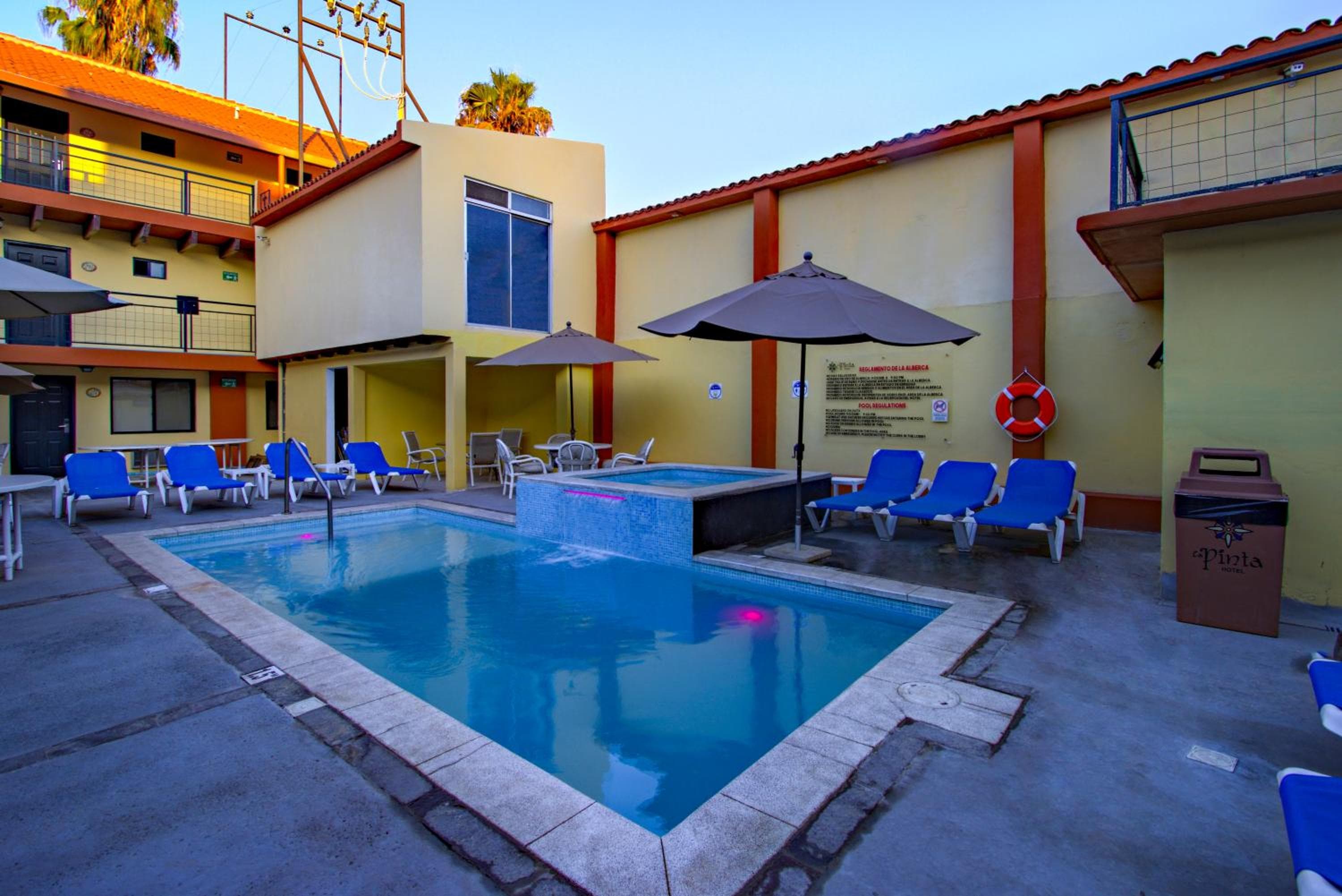 La Pinta Hotel