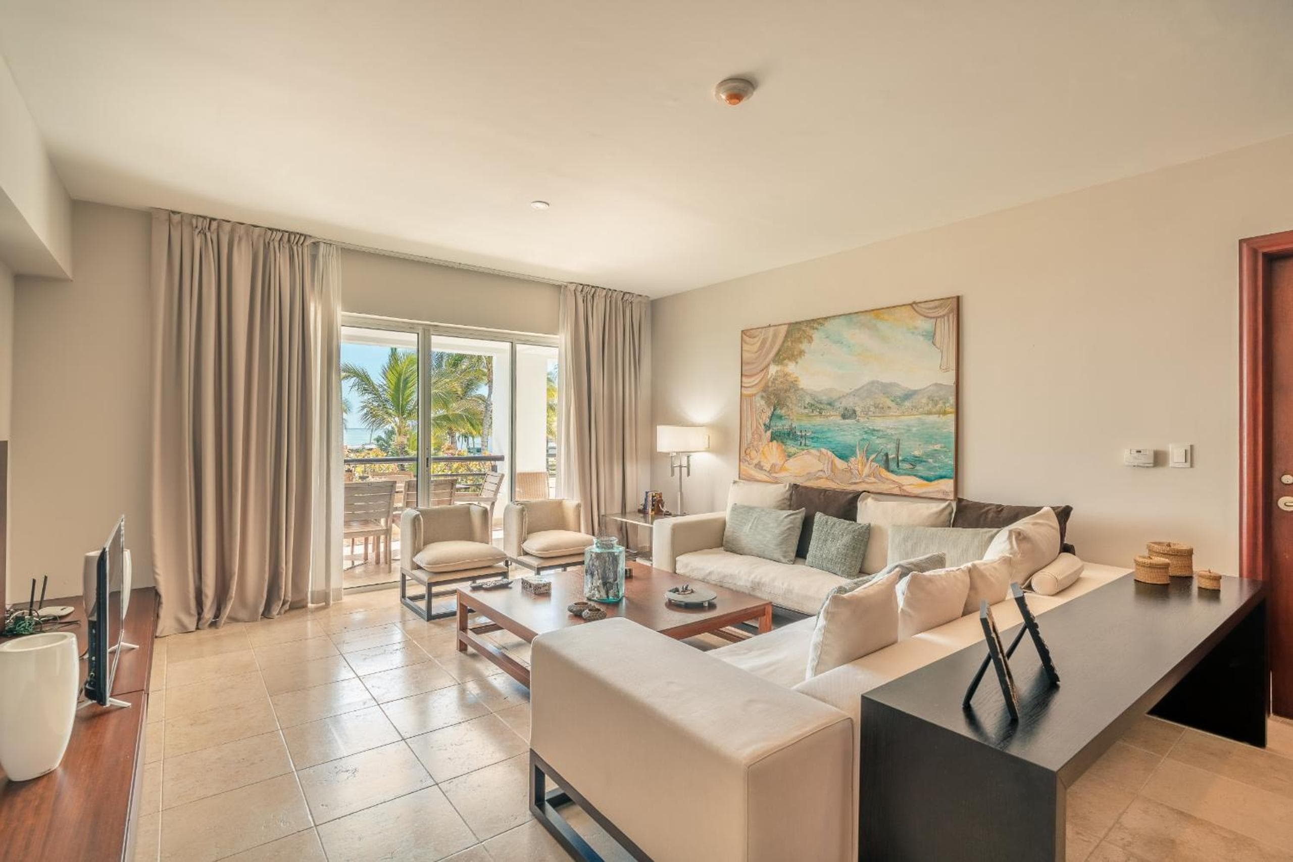 Apartment with ocen view at Punta Palmera CBD