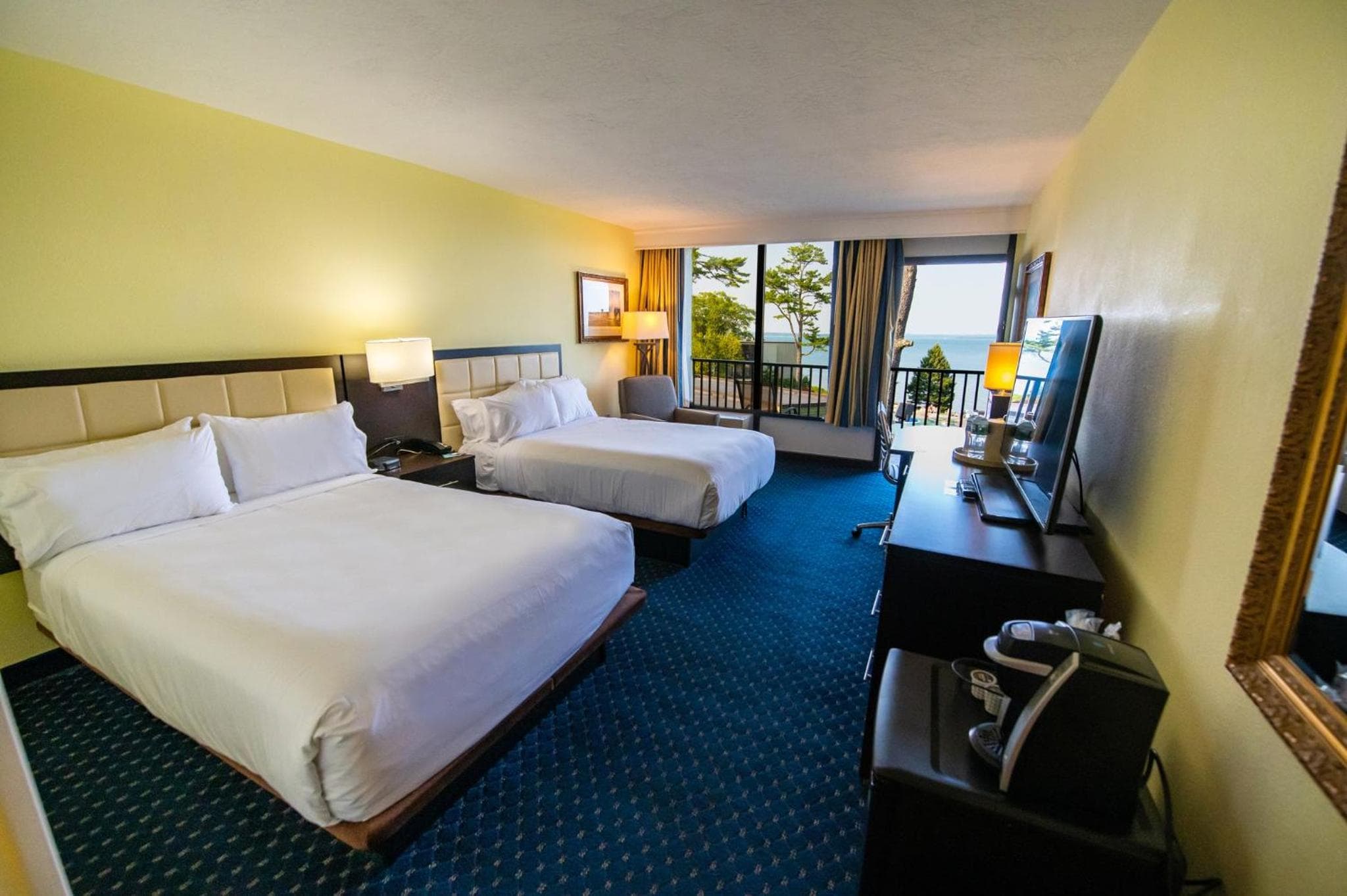 Holiday Inn Bar Harbor Regency Hotel by IHG