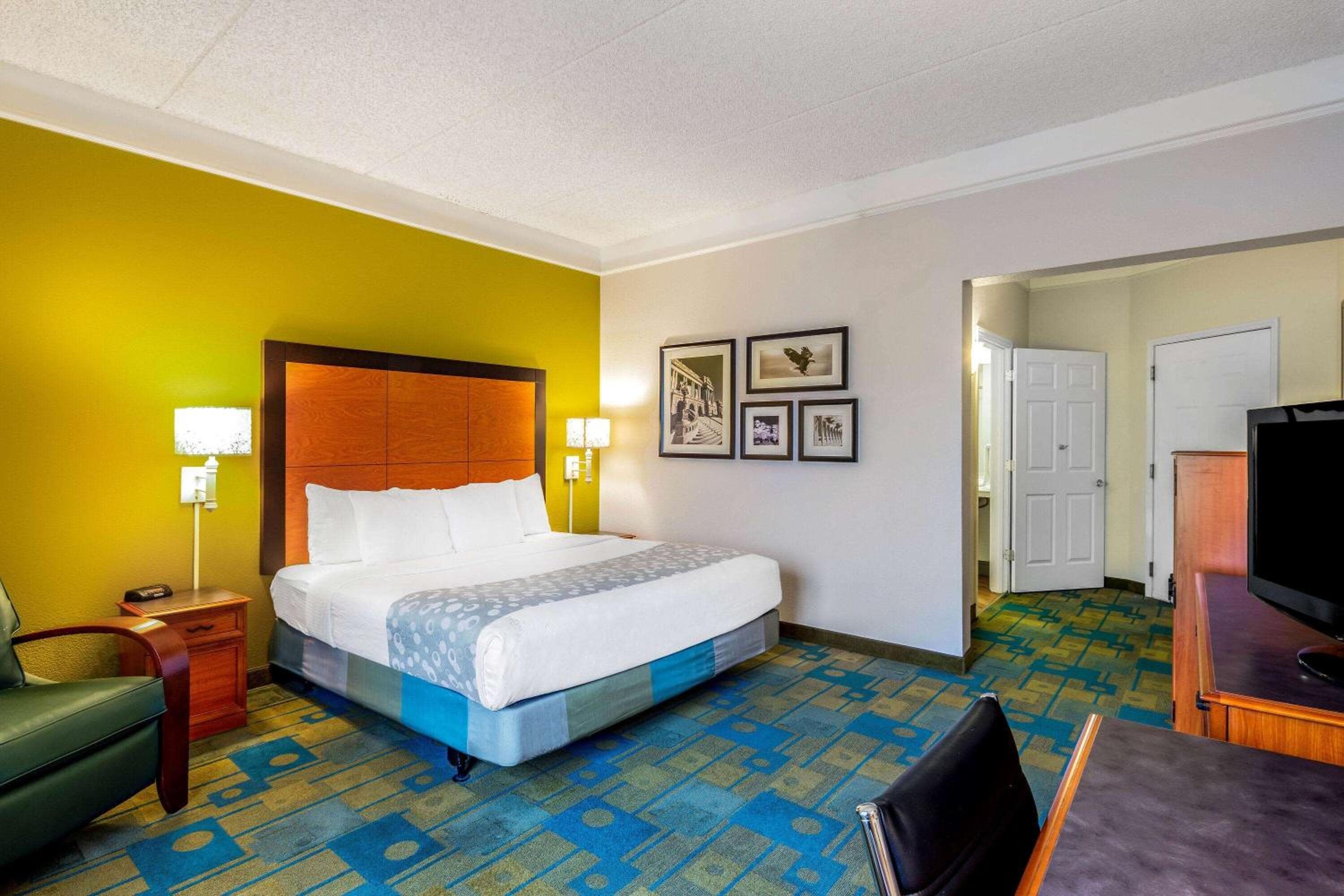 La Quinta Inn & Suites by Wyndham Fremont Silicon Valley