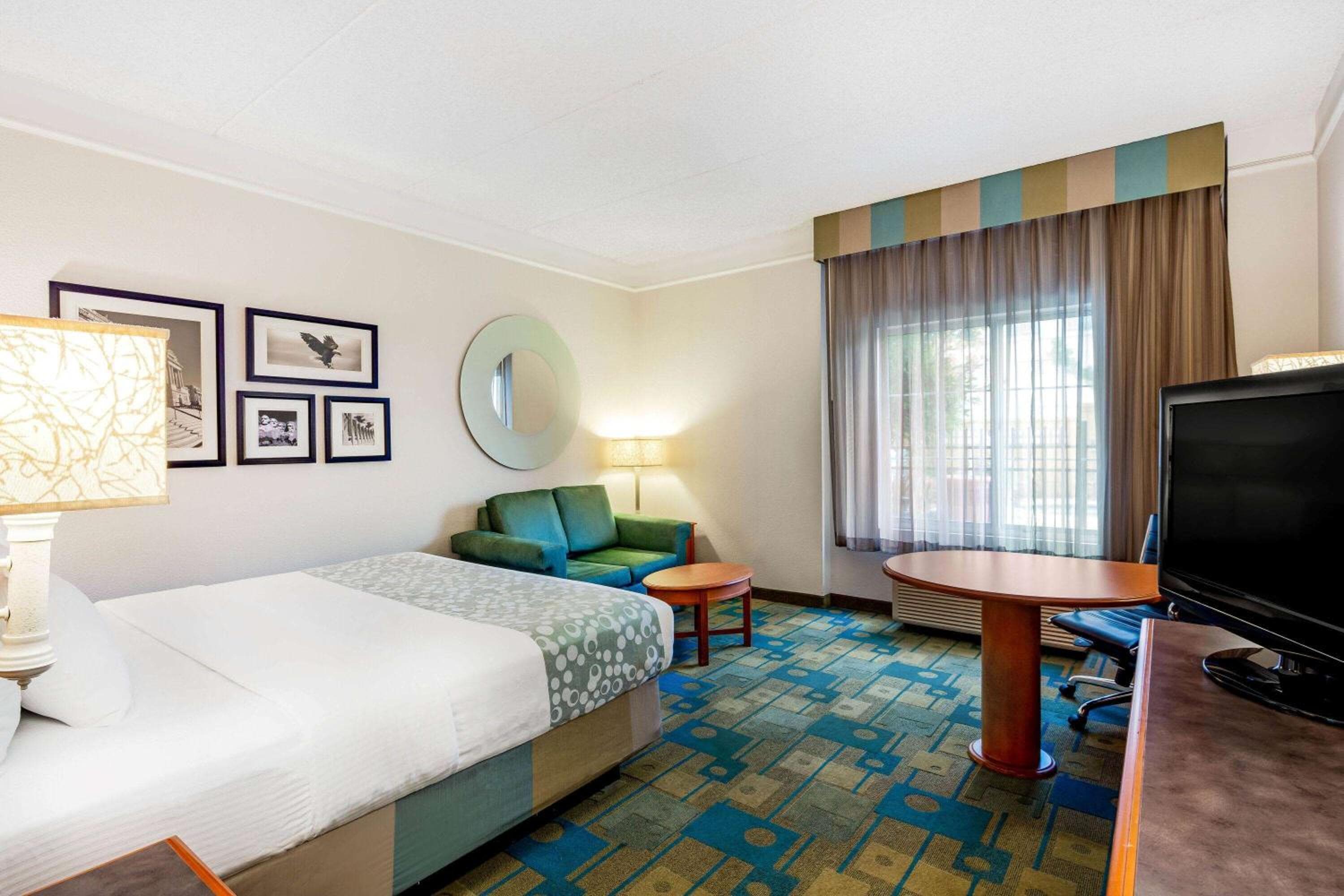La Quinta Inn & Suites by Wyndham Fremont Silicon Valley