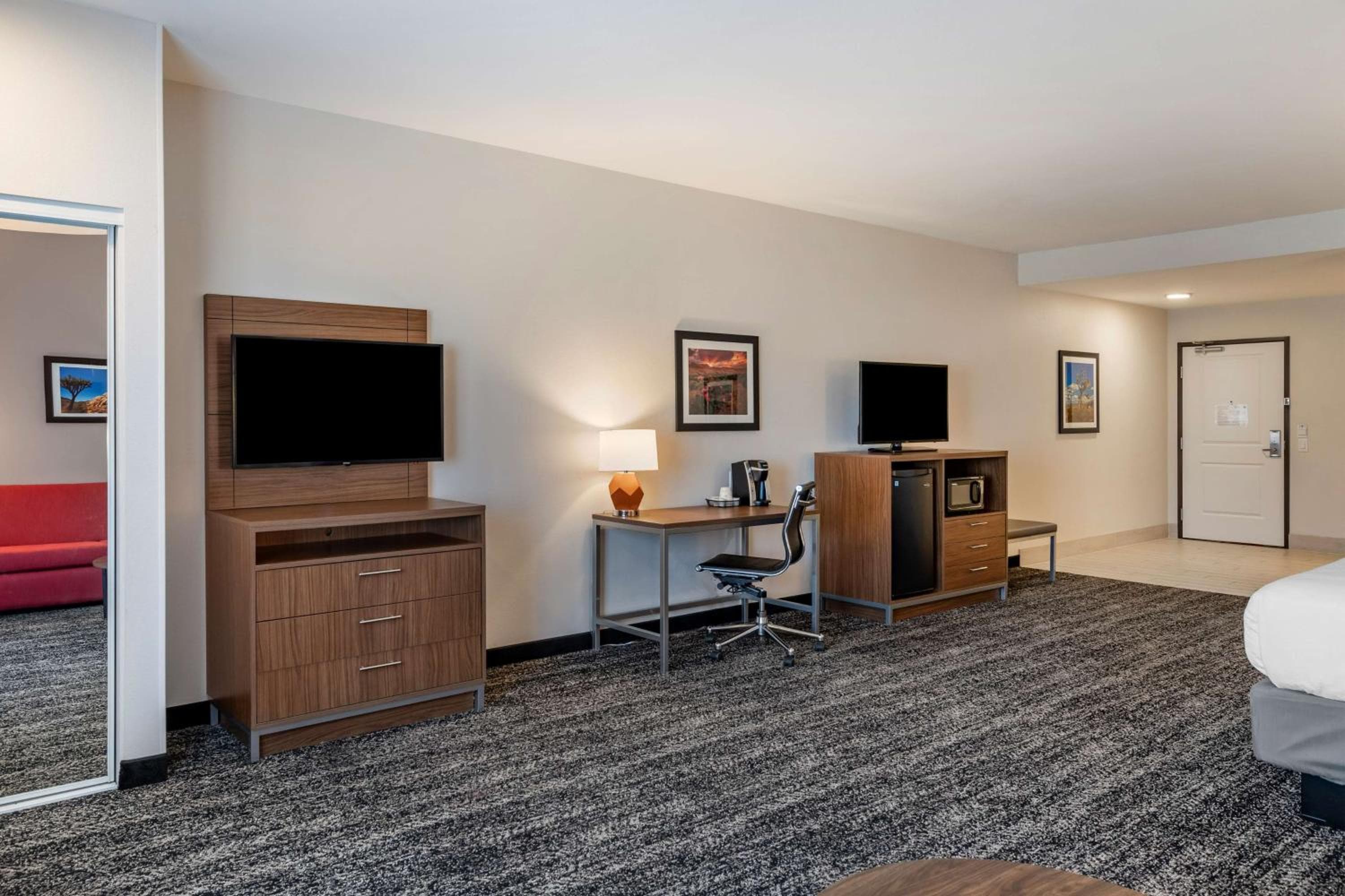 Best Western Plus Coachella Valley Inn & Suites