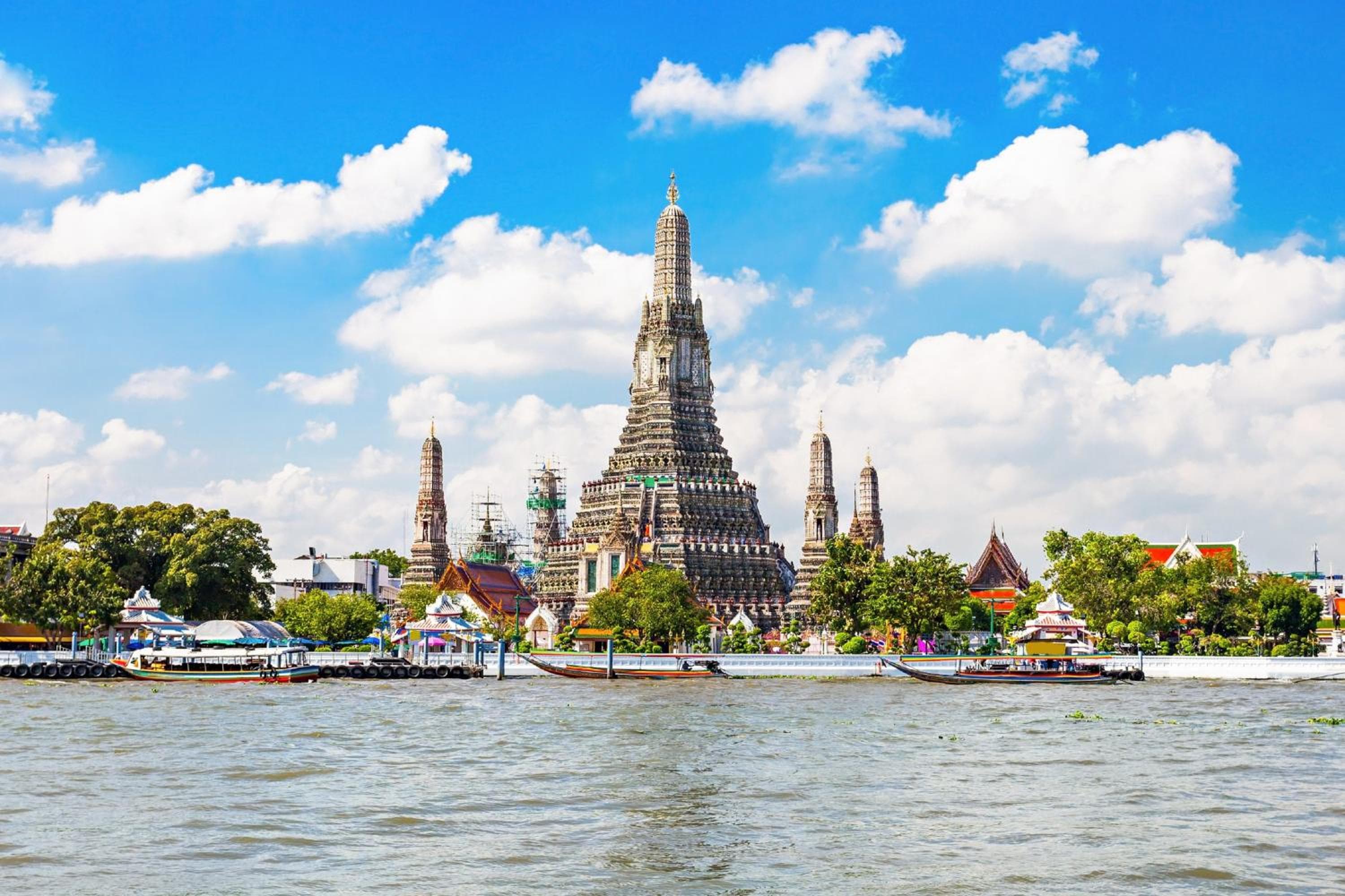 Holiday Inn Bangkok Silom by IHG