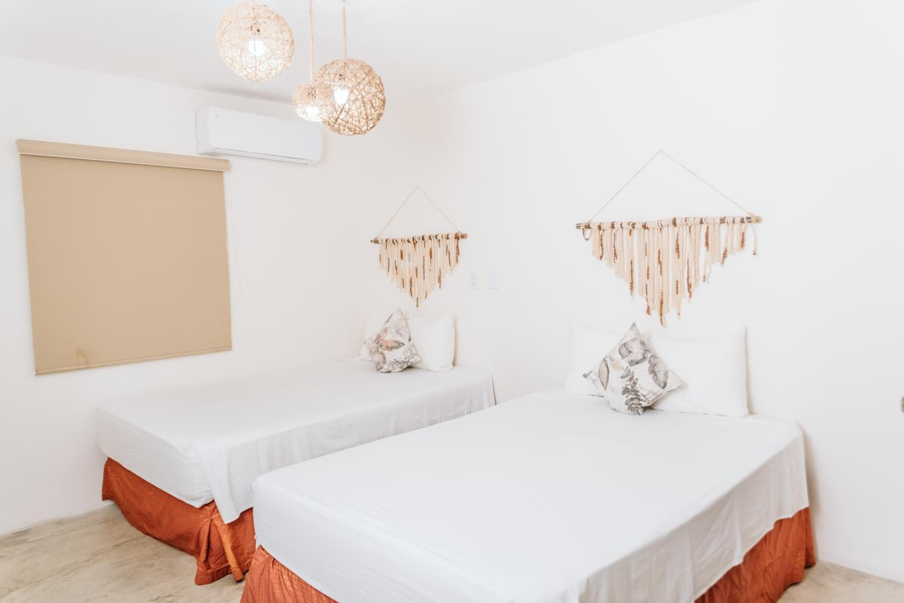 Ahava Hotel