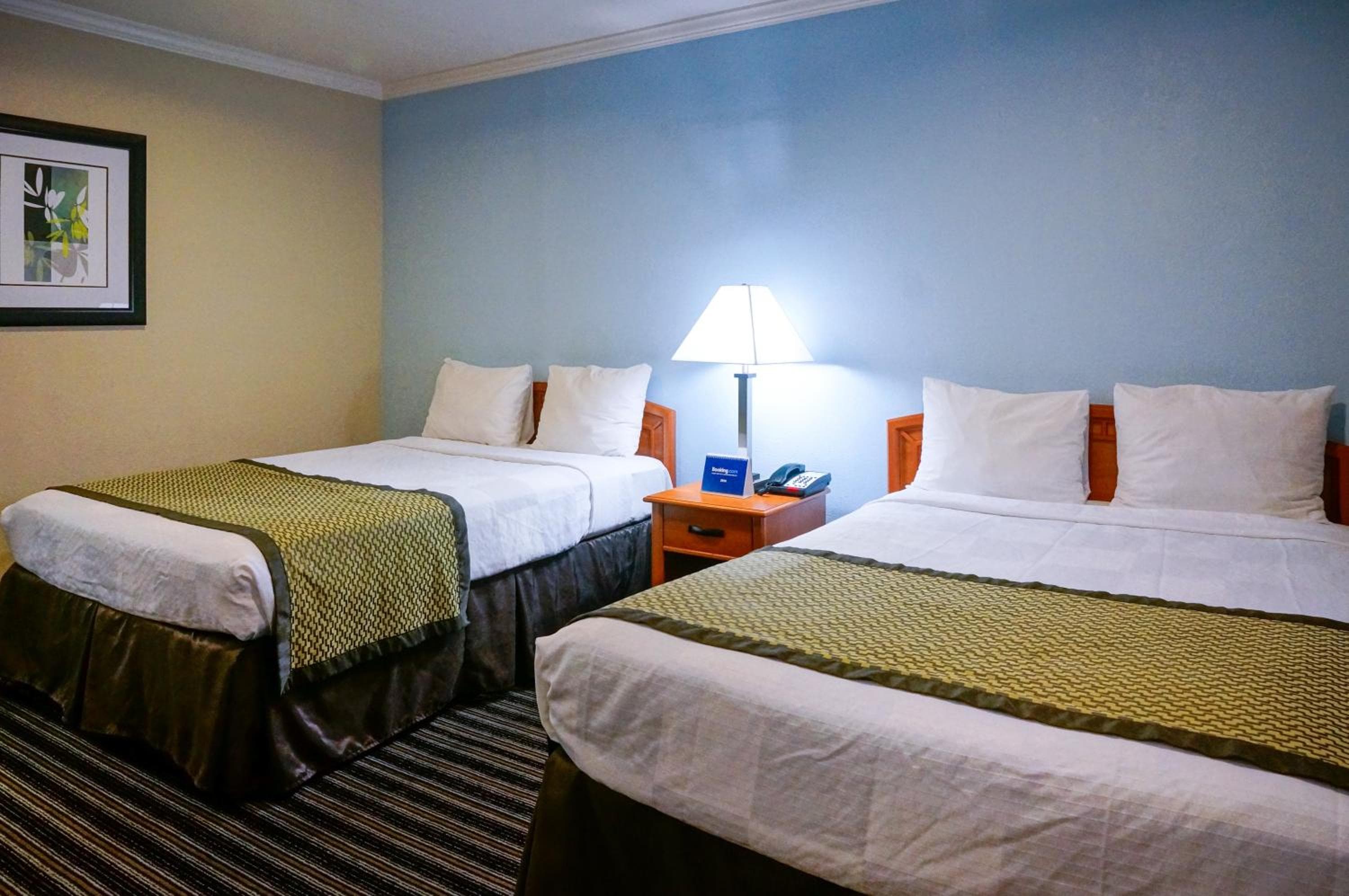 Hotel Parmani Near Stanford University