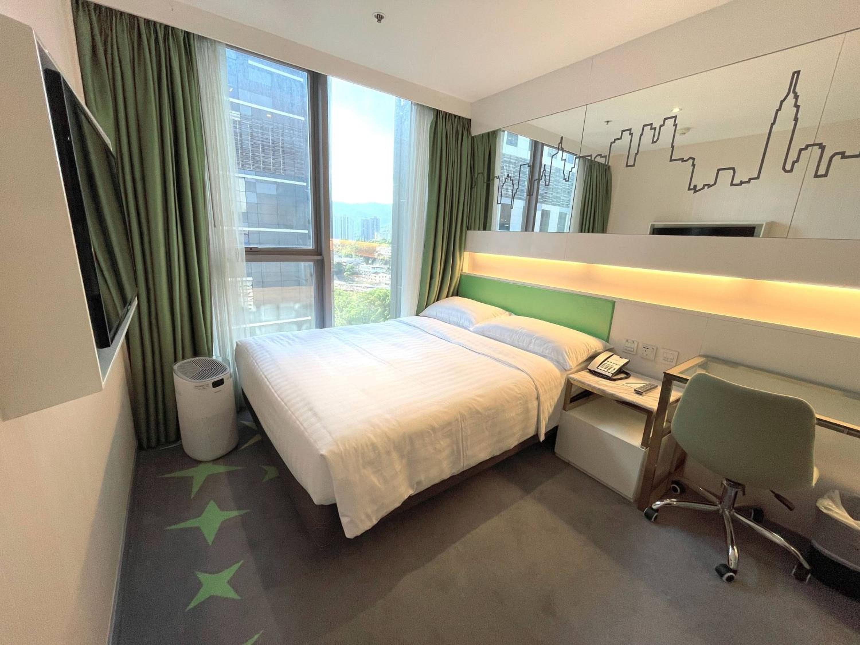Dorsett Tsuen Wan, Hong Kong