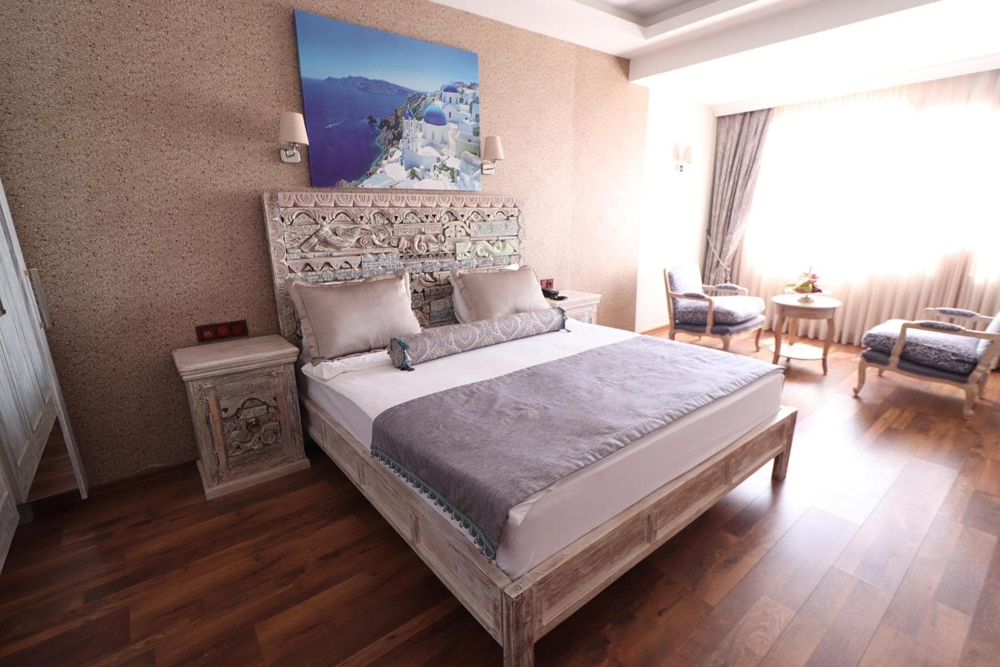 Azka Otel