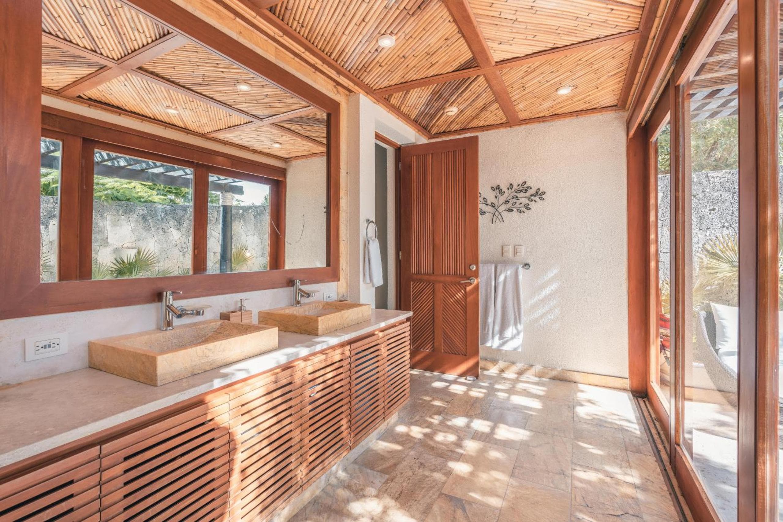 Fabulous villa with picuzzi at Green Village B843