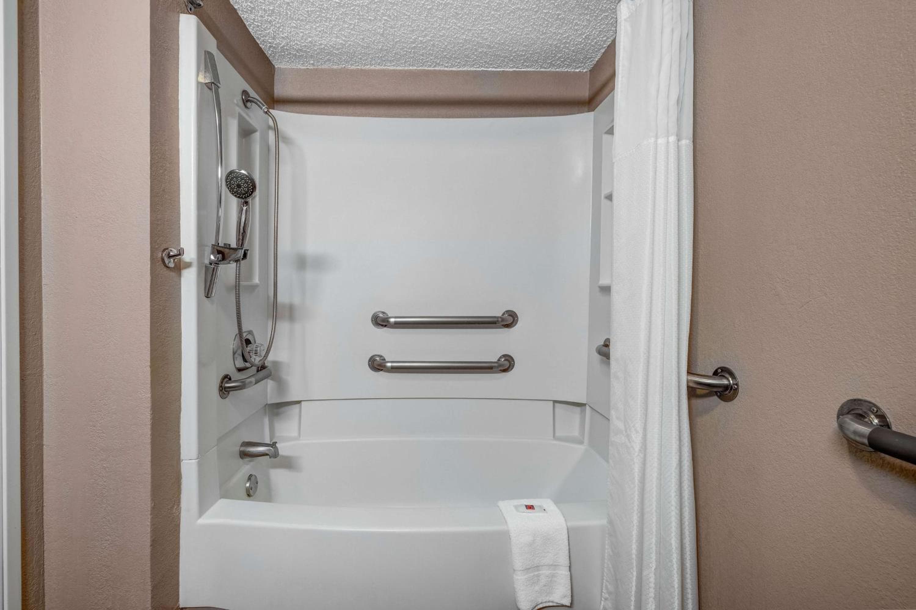 Motel 6-Elk Grove Village, IL - O'Hare