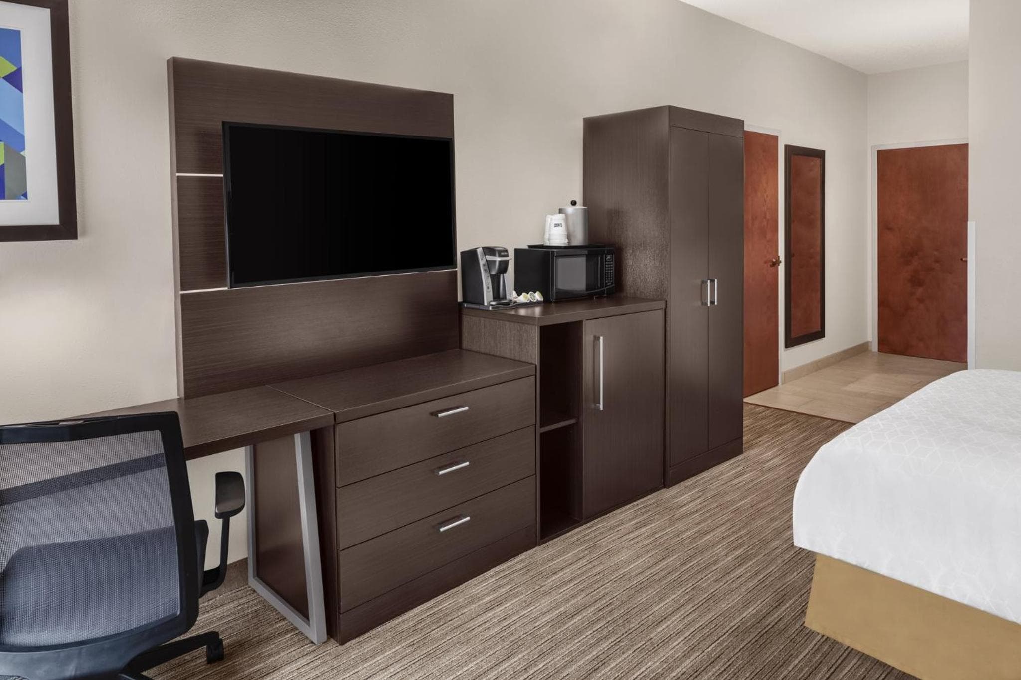 Holiday Inn Express & Suites Asheville SW - Outlet Ctr Area by IHG
