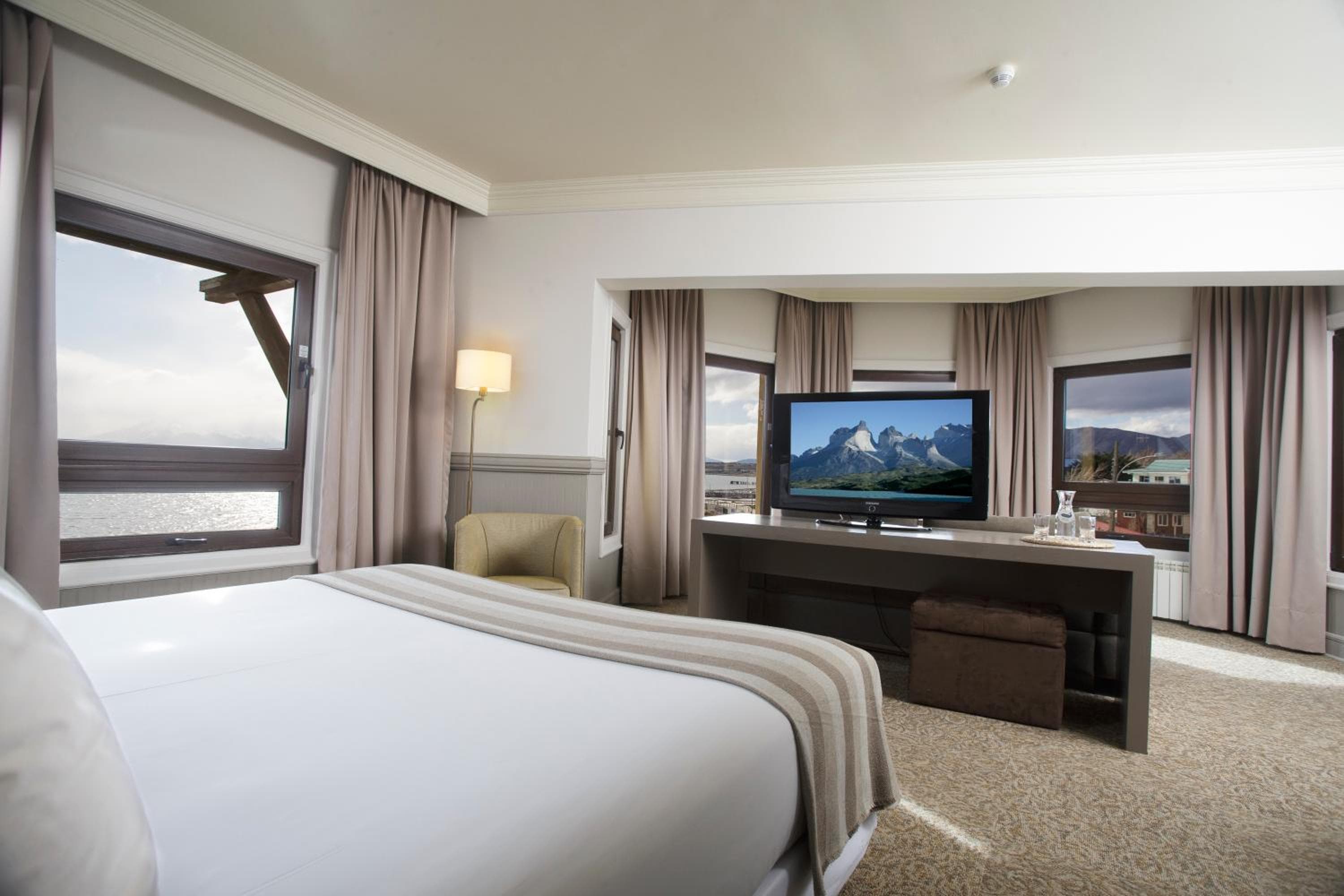 Hotel Costa Australis