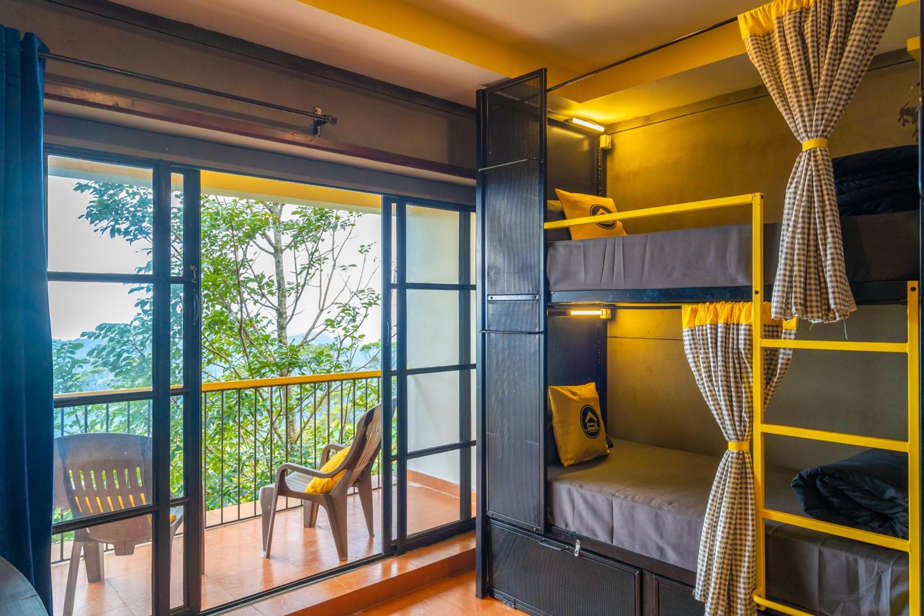 The Hosteller Munnar