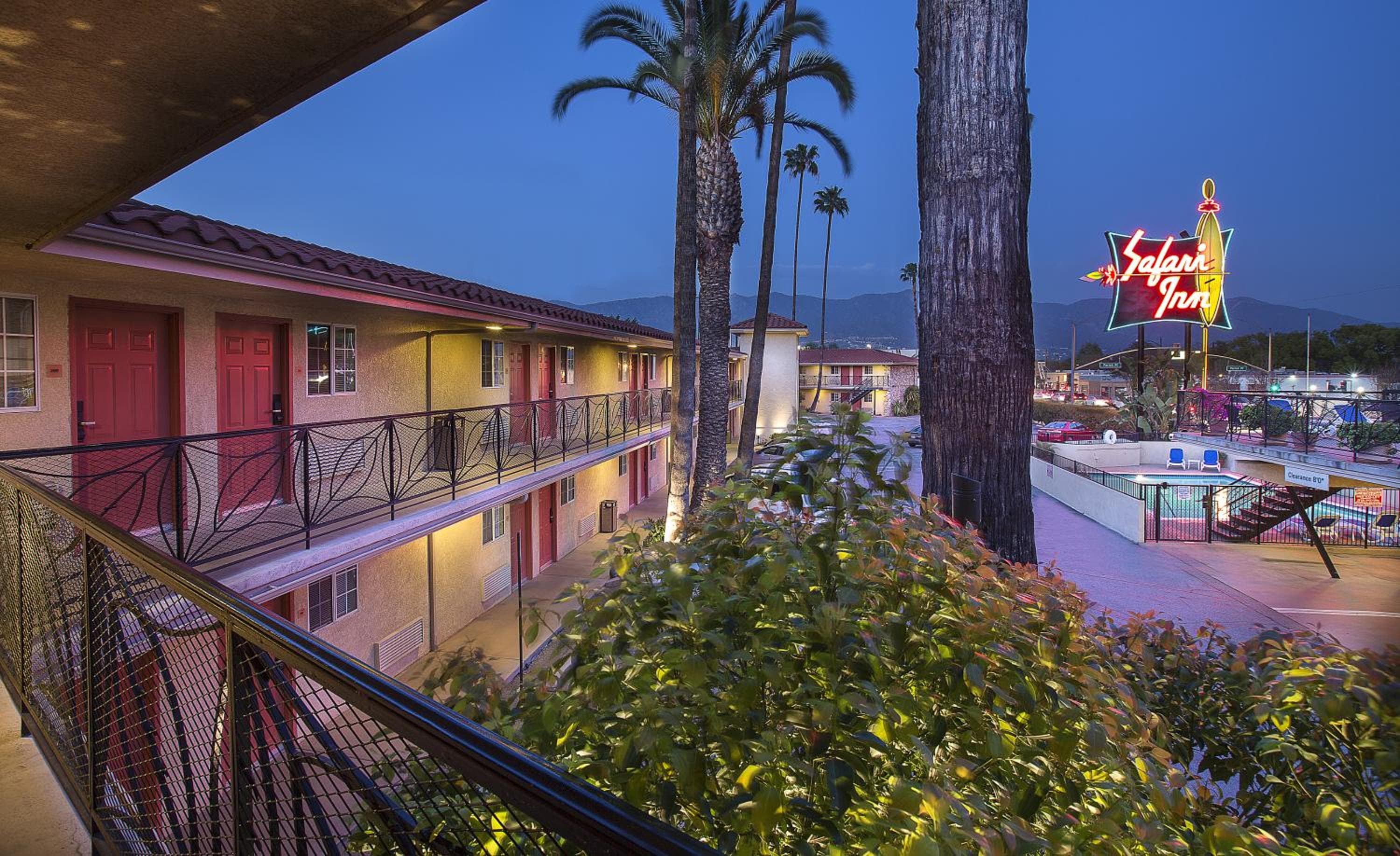 Safari Inn Burbank-Universal, a Coast Hotel