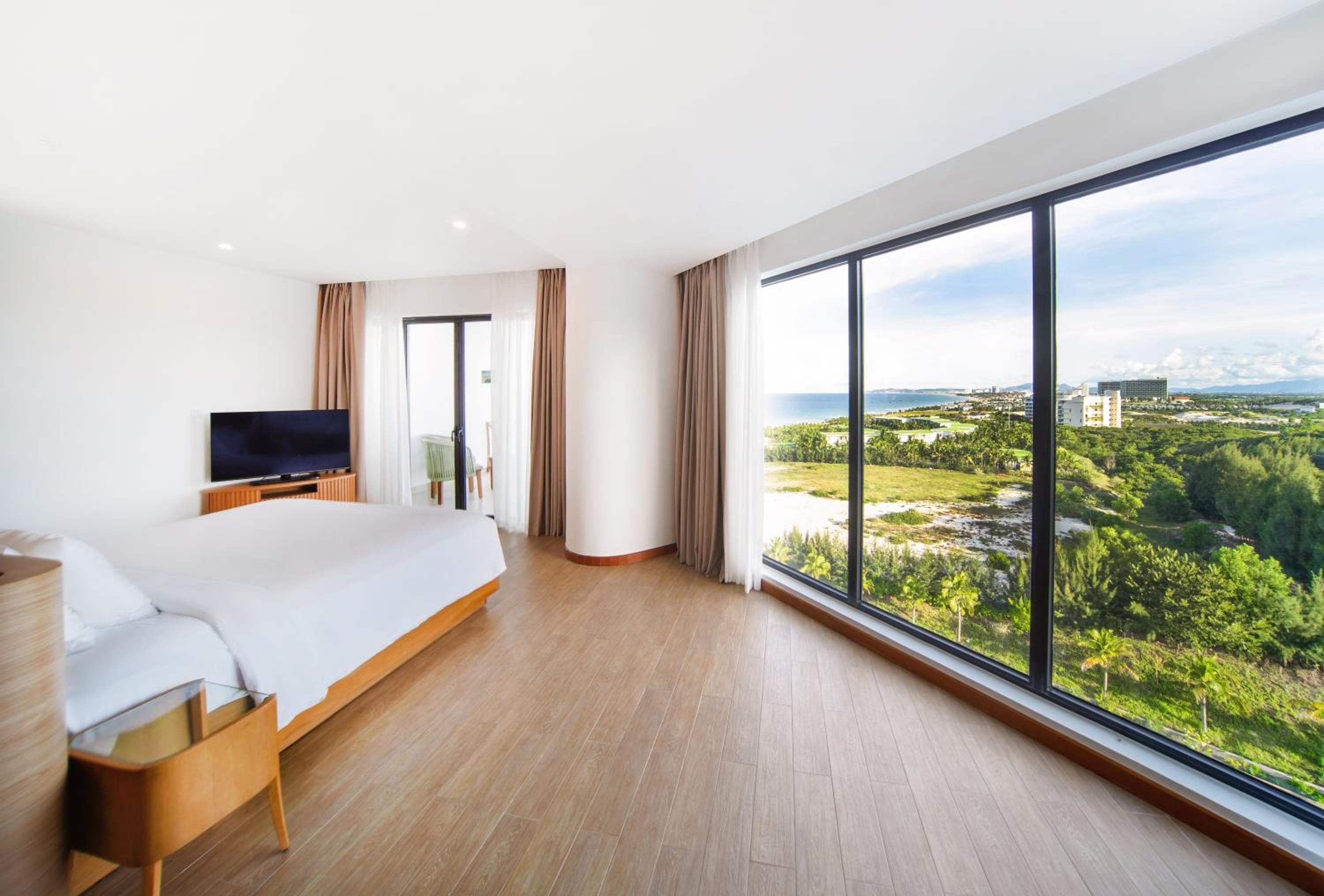 Selectum Noa Resort Cam Ranh