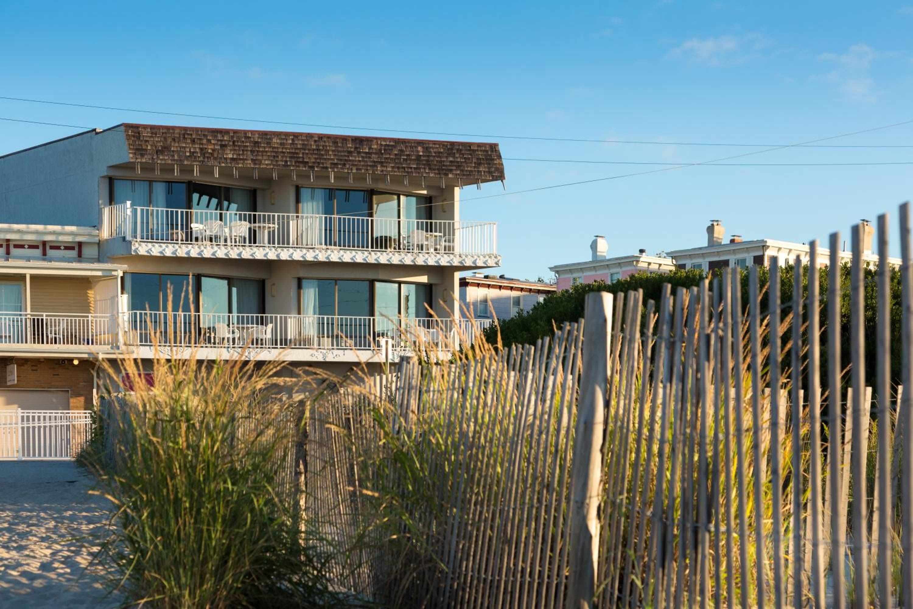 La Mer Beachfront Resort