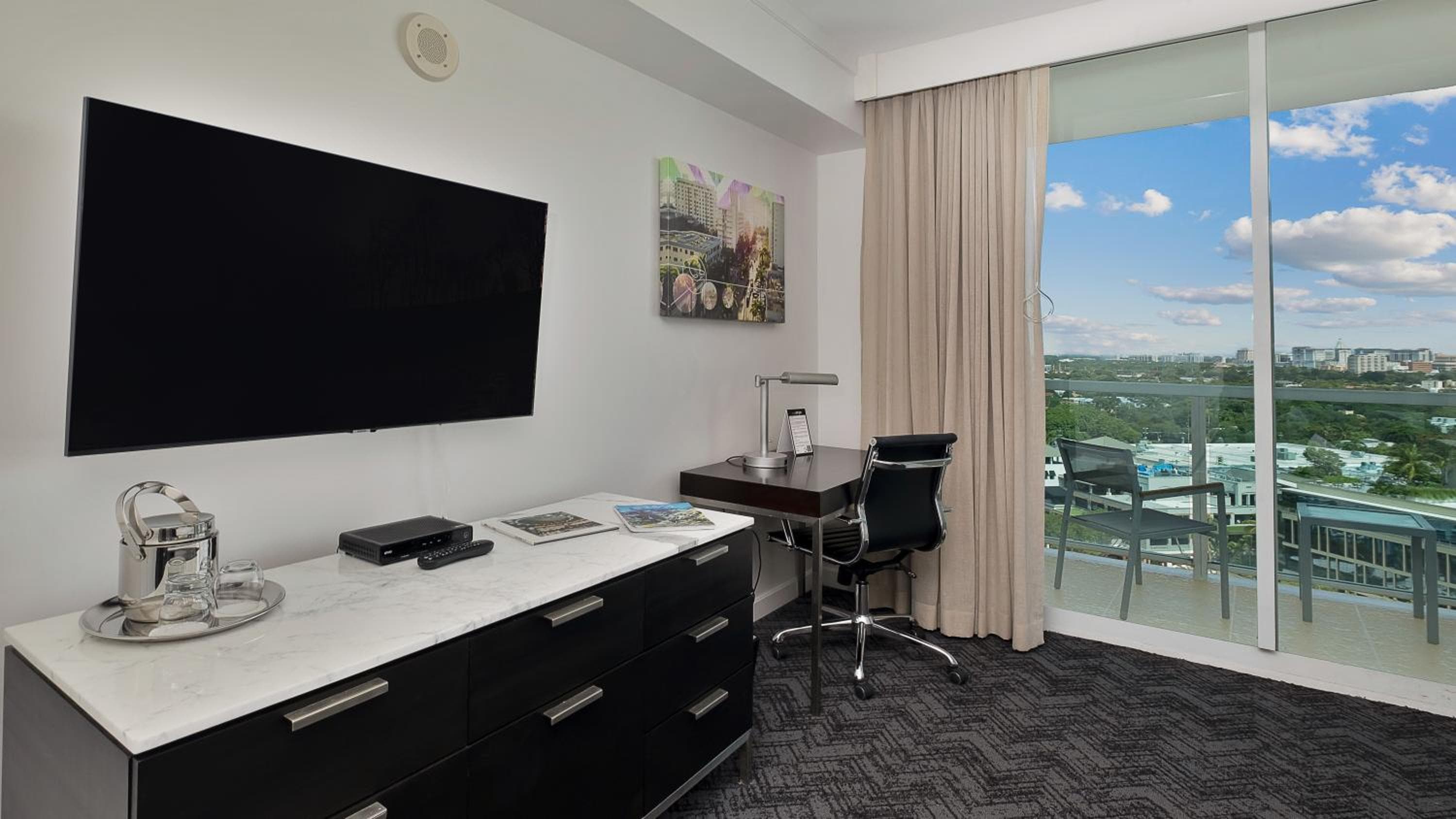 Arya Hotel & Suites Coconut Grove, WorldHotels Distinctive