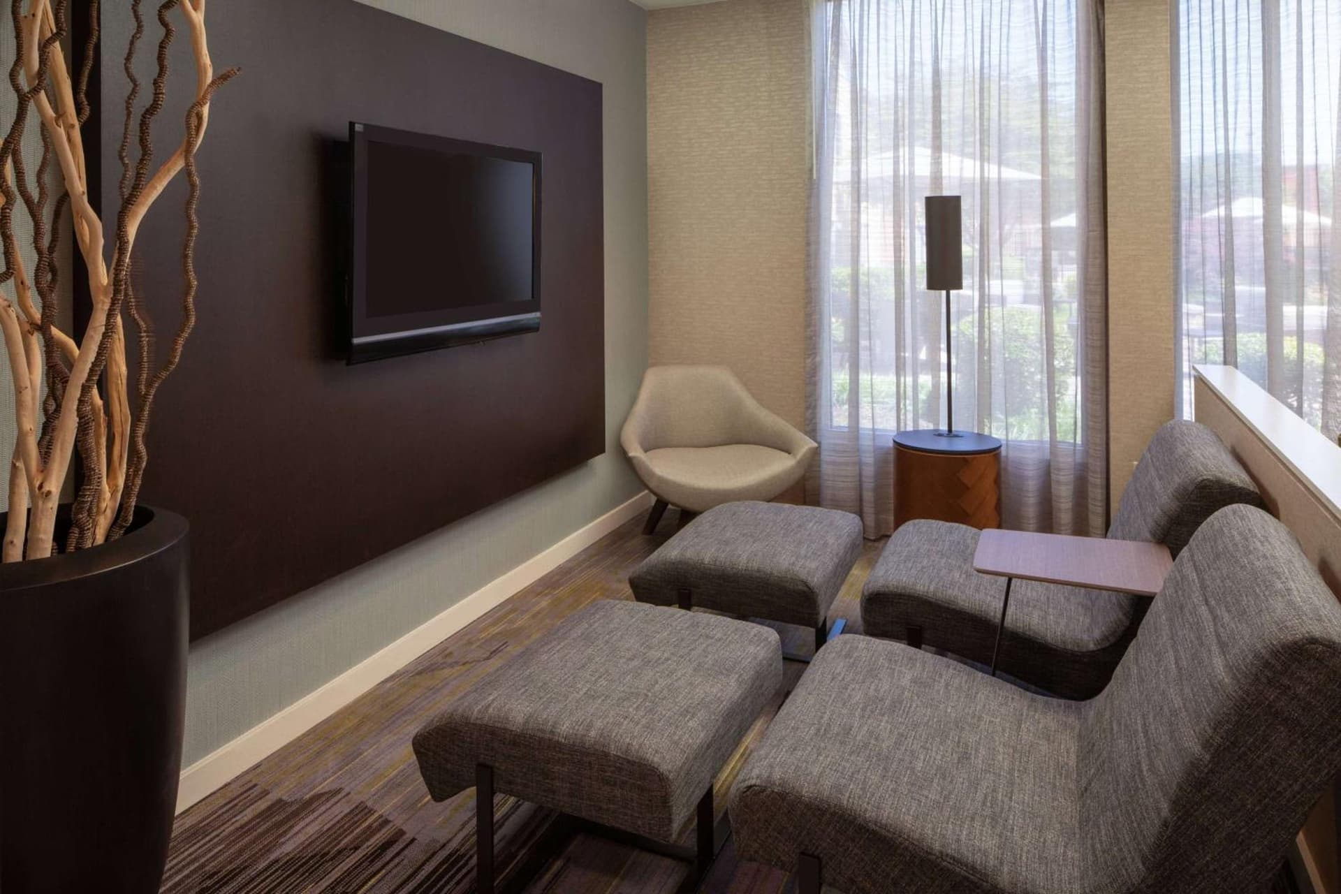 Sonesta Select Chattanooga Hamilton Place