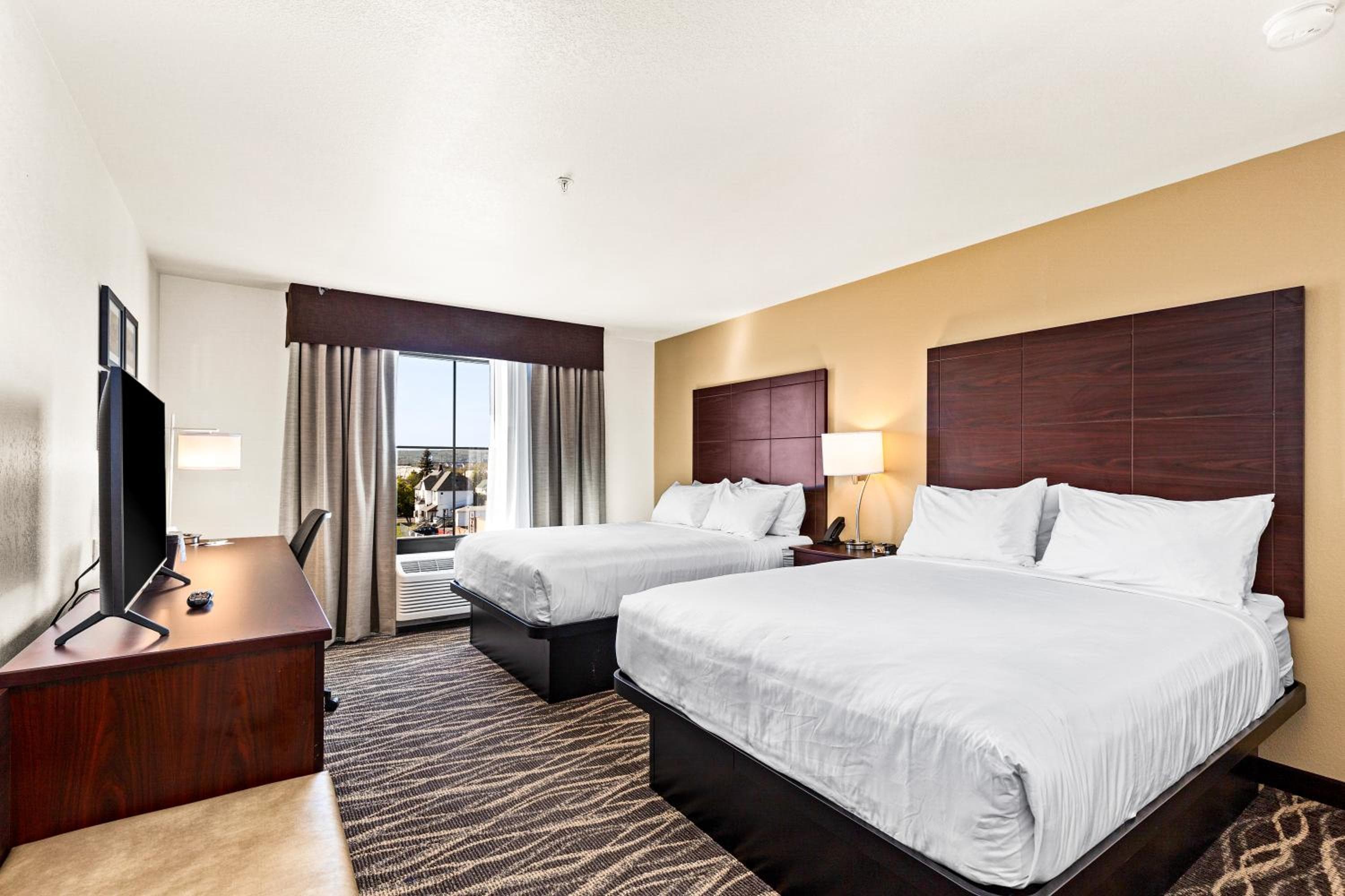 Cobblestone Hotel & Suites - Superior Duluth