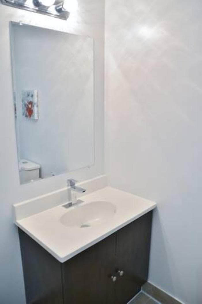 Beautiful and spacious Basement Apartment