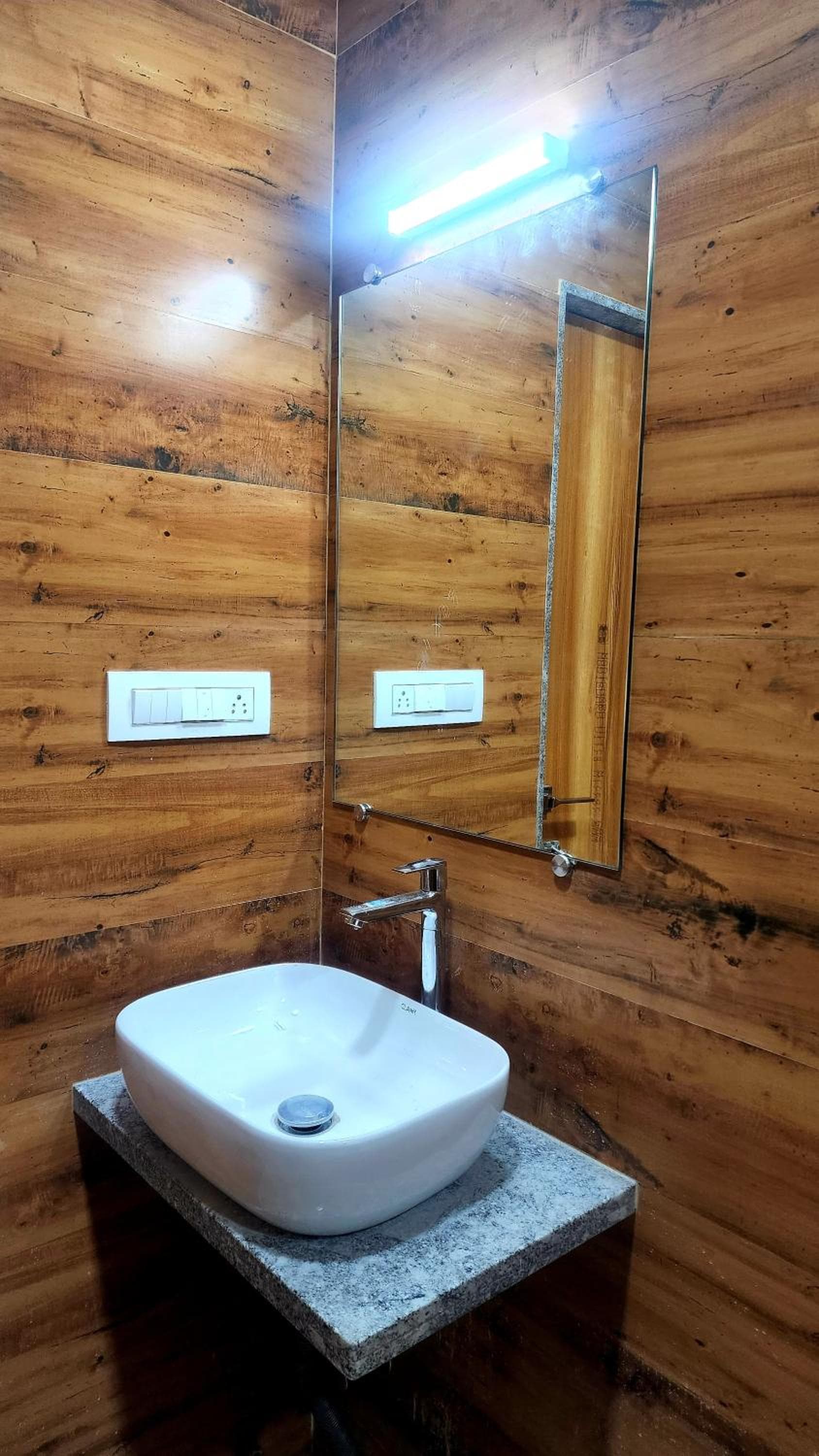 Rahul Men's AC Dormitory