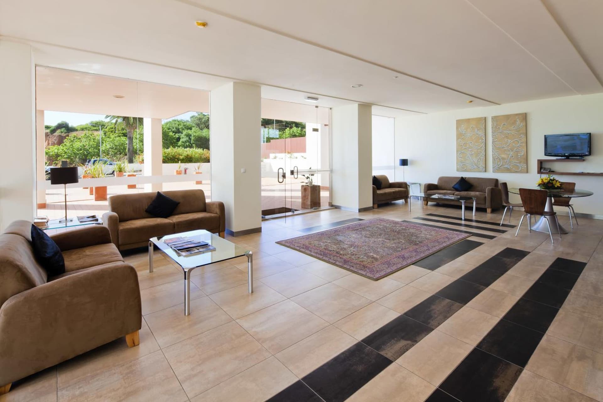 Villa Doris Suites