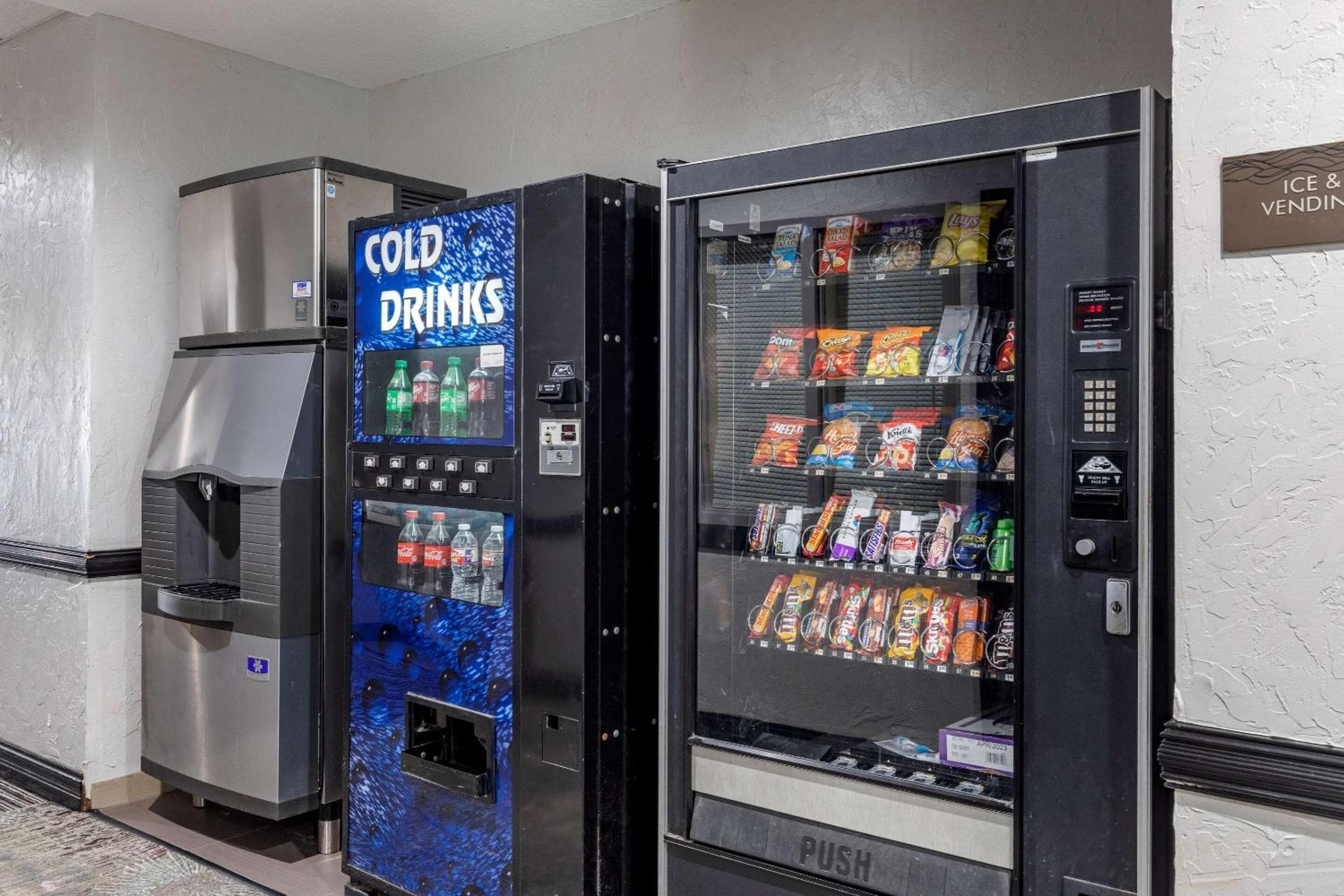 Quality Inn & Suites I-35 E-Walnut Hill