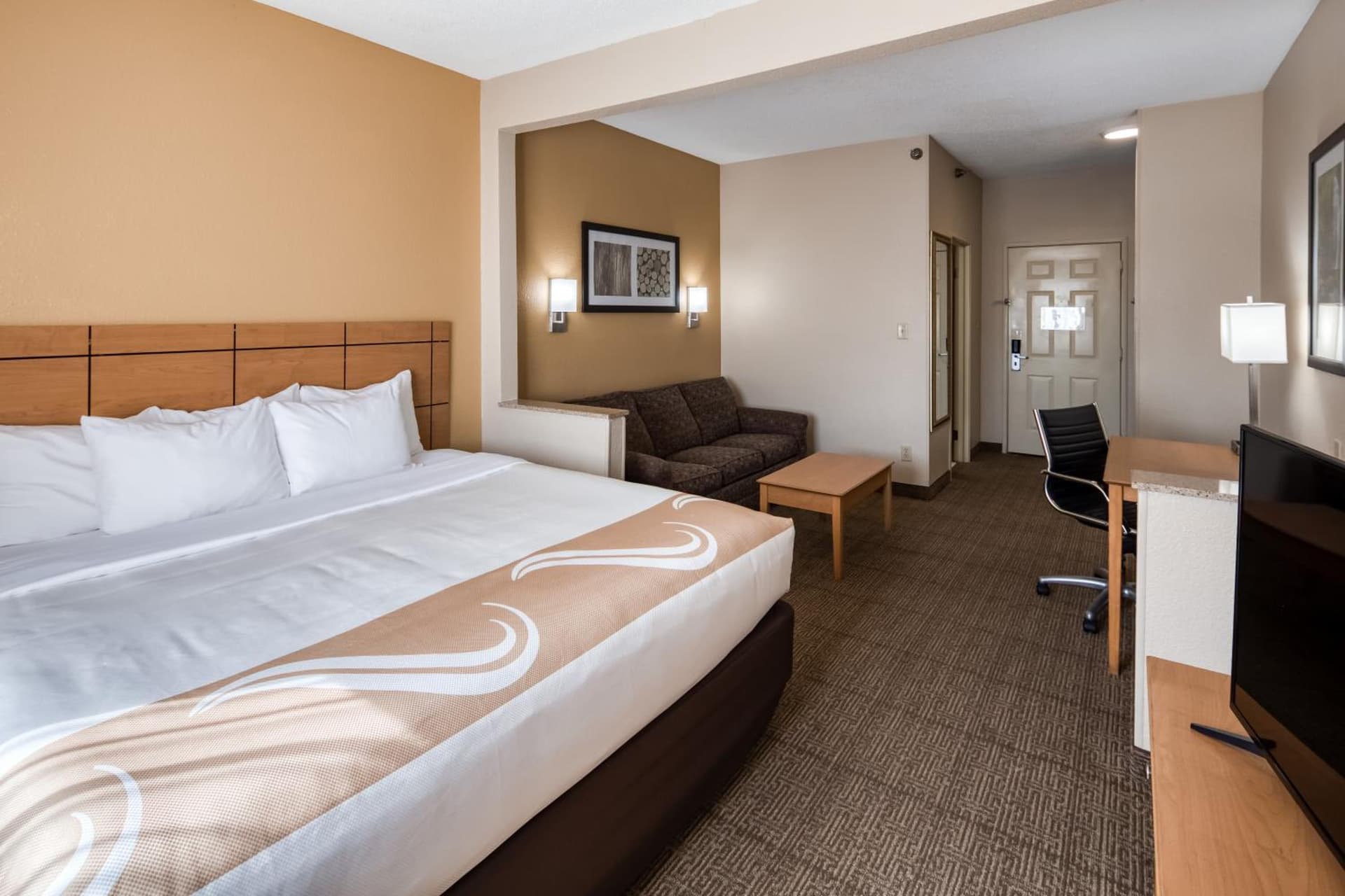 Quality Inn & Suites Springfield Southwest near I-72