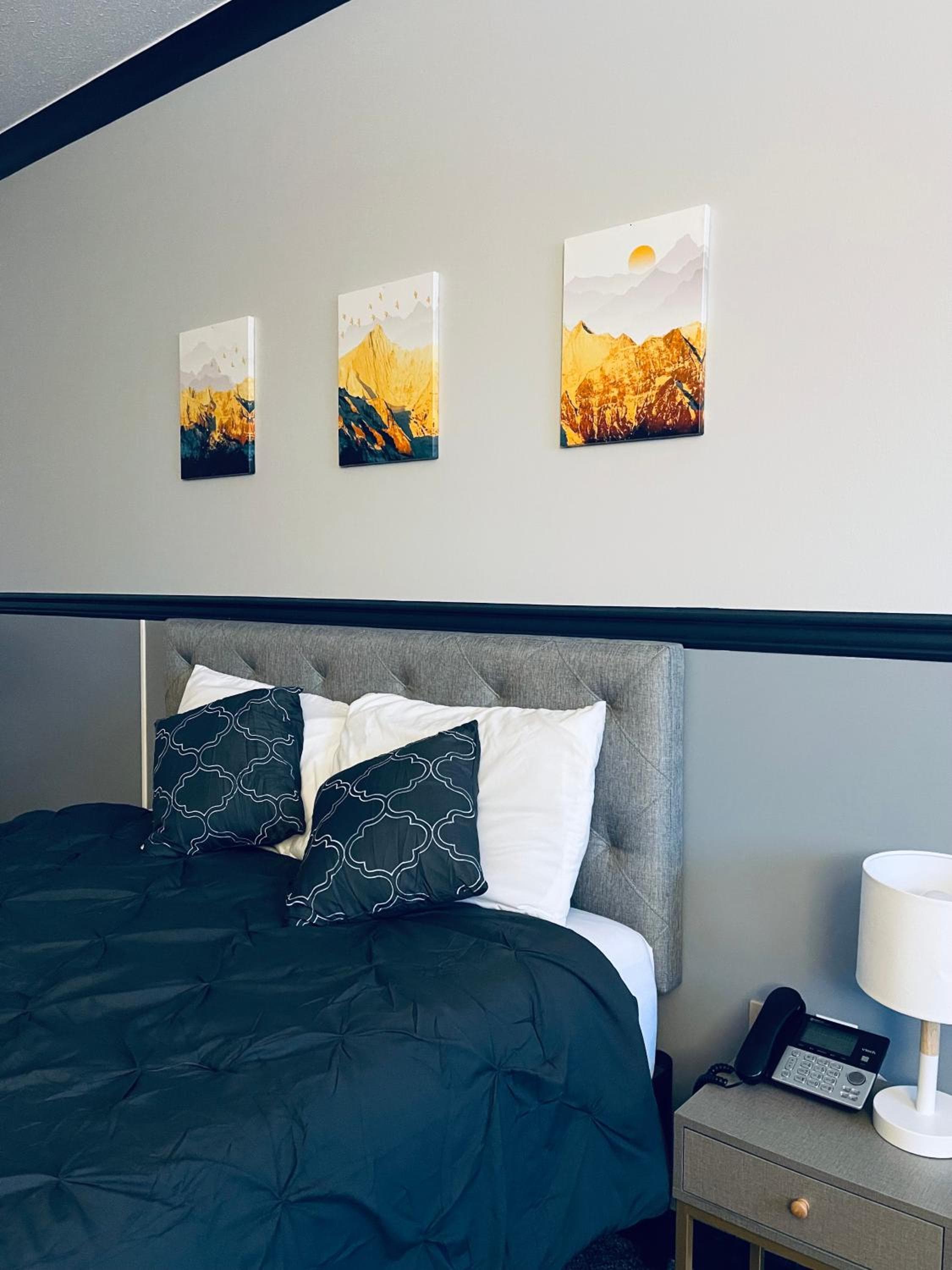 Elite Hotel -Downtown Center- 24 hours "Ski & Northern light Tour" "Hot Spring Tour "Long-term stay"