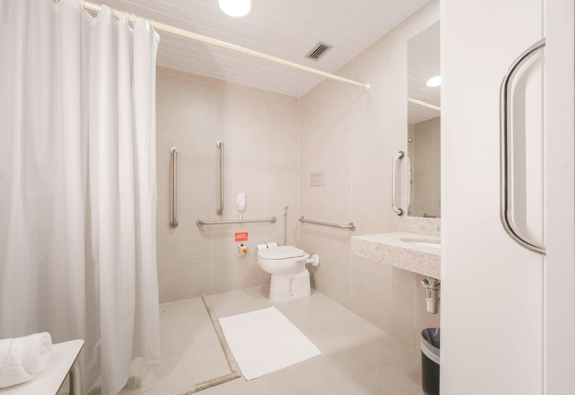 Ibis Budget Farroupilha