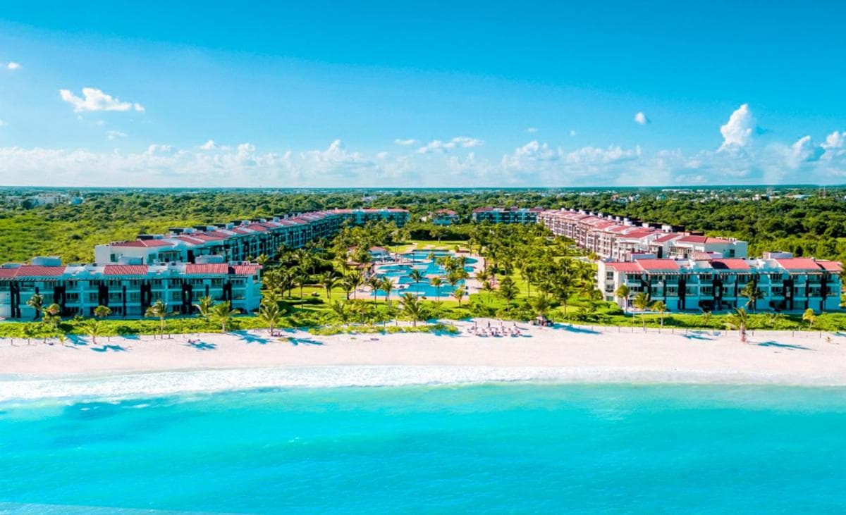 Luxury PH with 2 BR, Private beach At Mareazul - Vista Playa