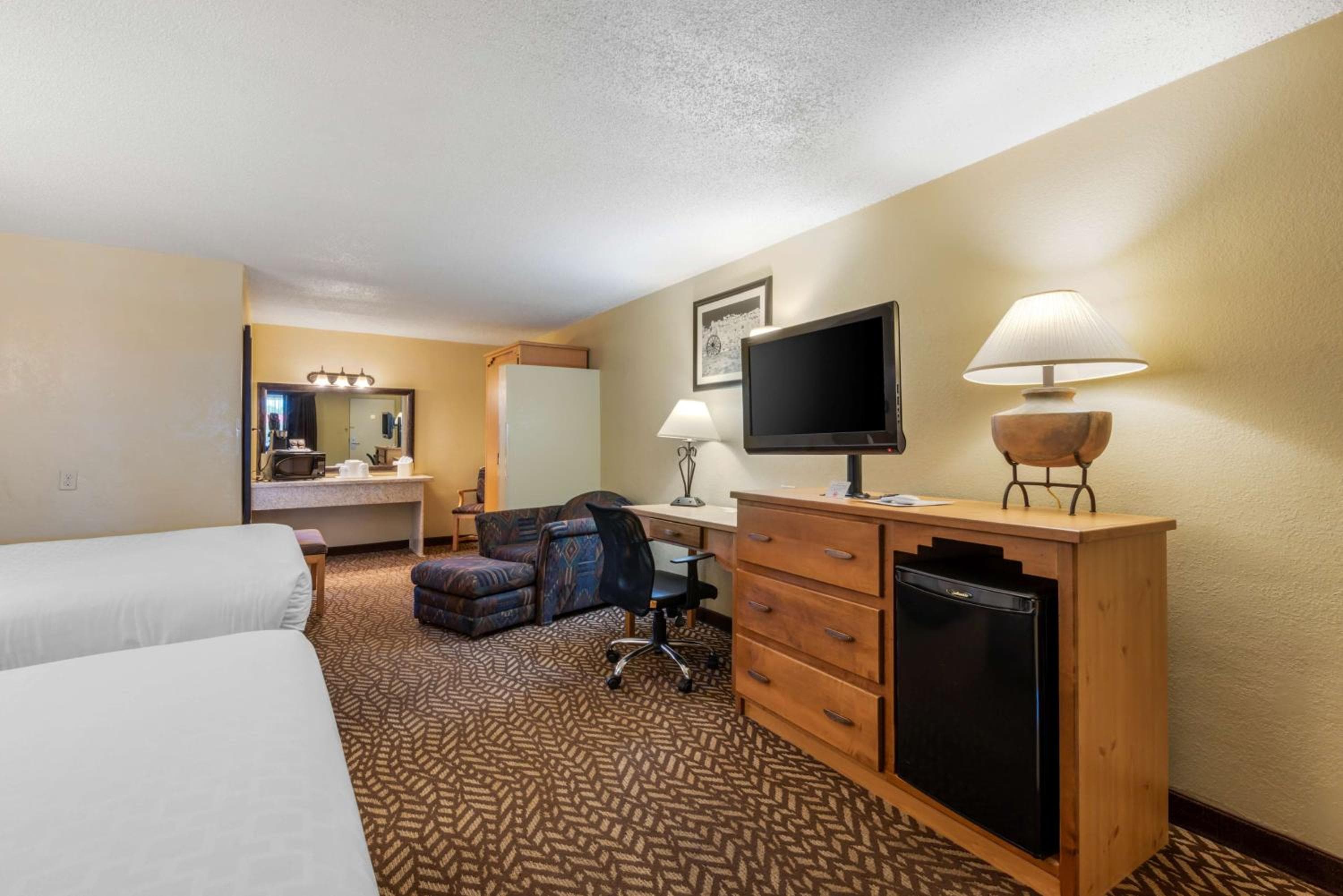 Turquoise Inn and Suites Cortez near Mesa Verde