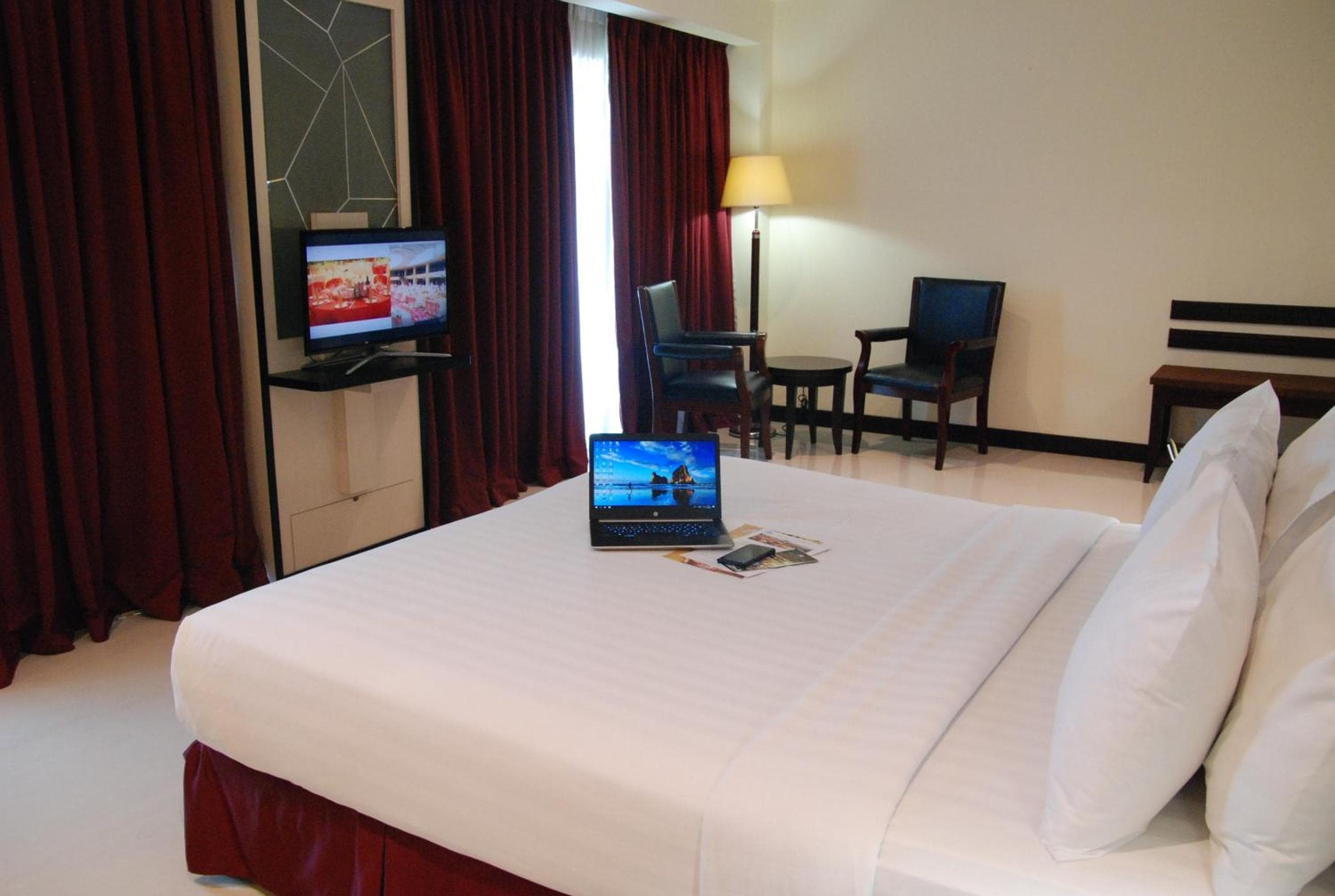 Pacific Palace Hotel