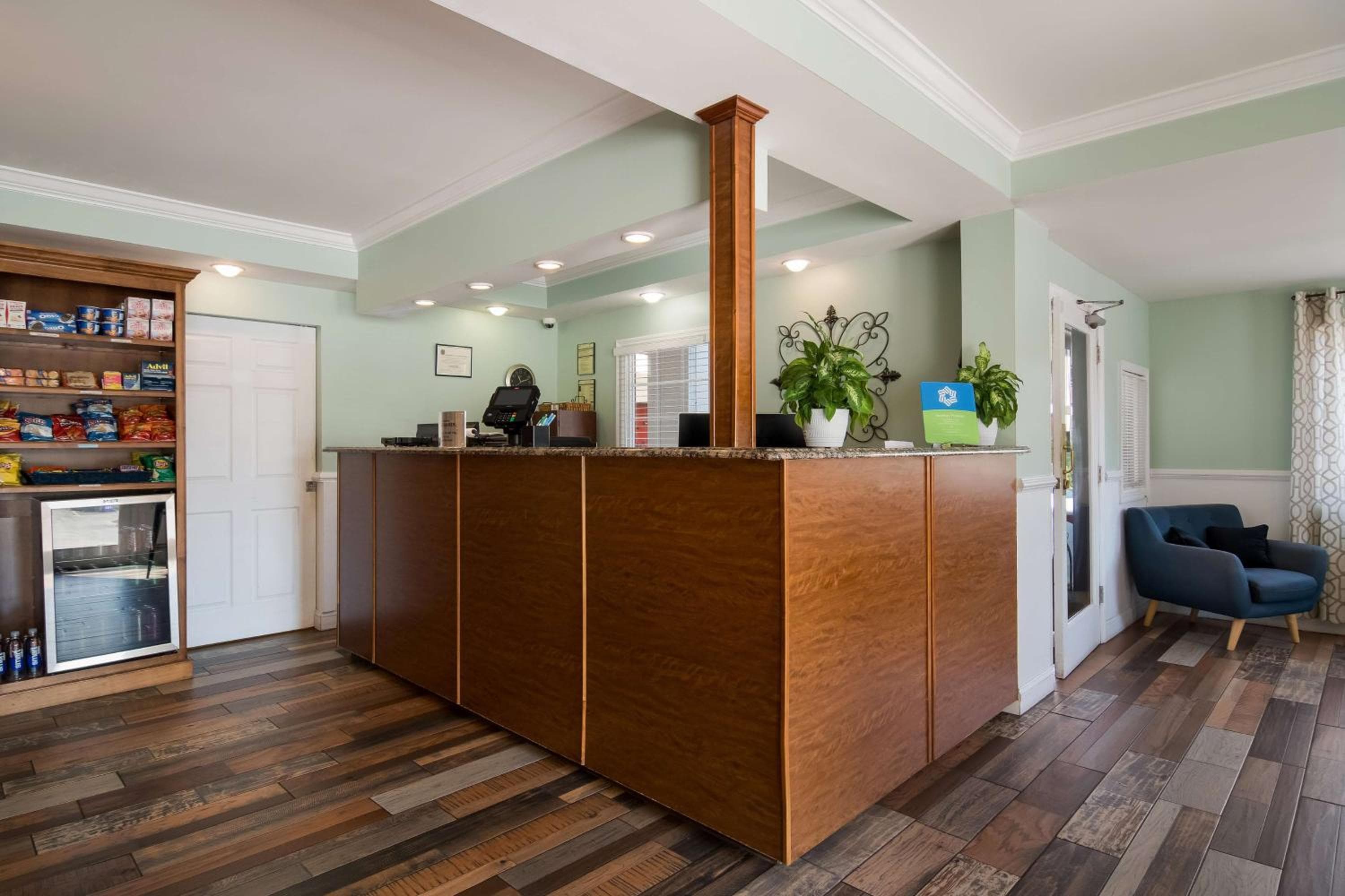 SureStay Hotel by Best Western Helen Downtown