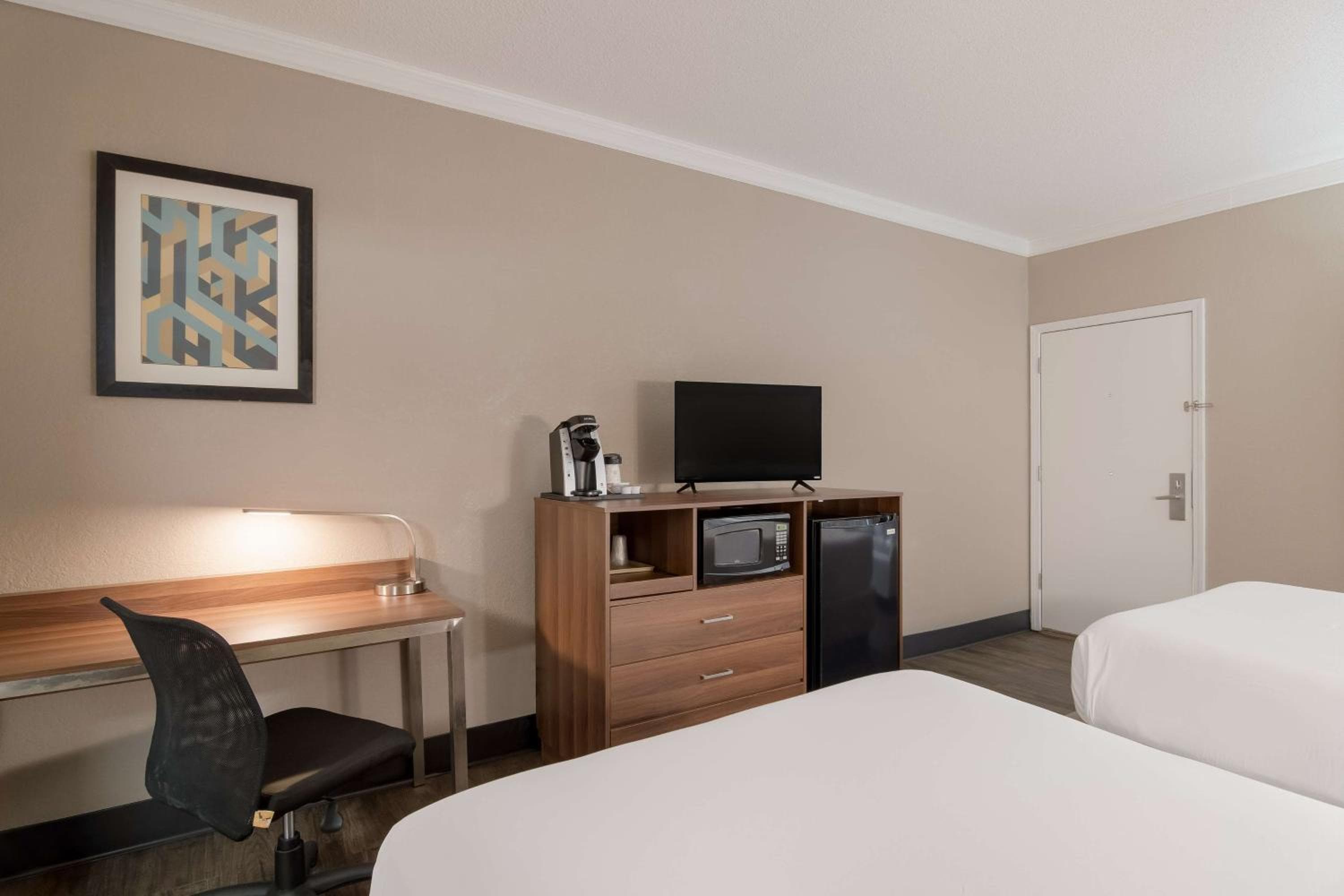 SureStay Hotel by Best Western Helen Downtown
