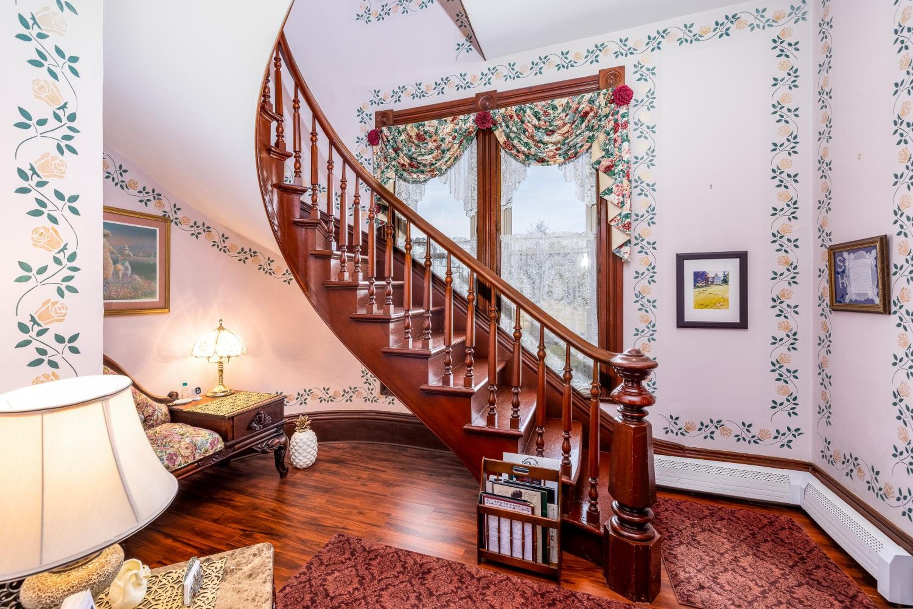 Sutherland House Victorian Bed and Breakfast