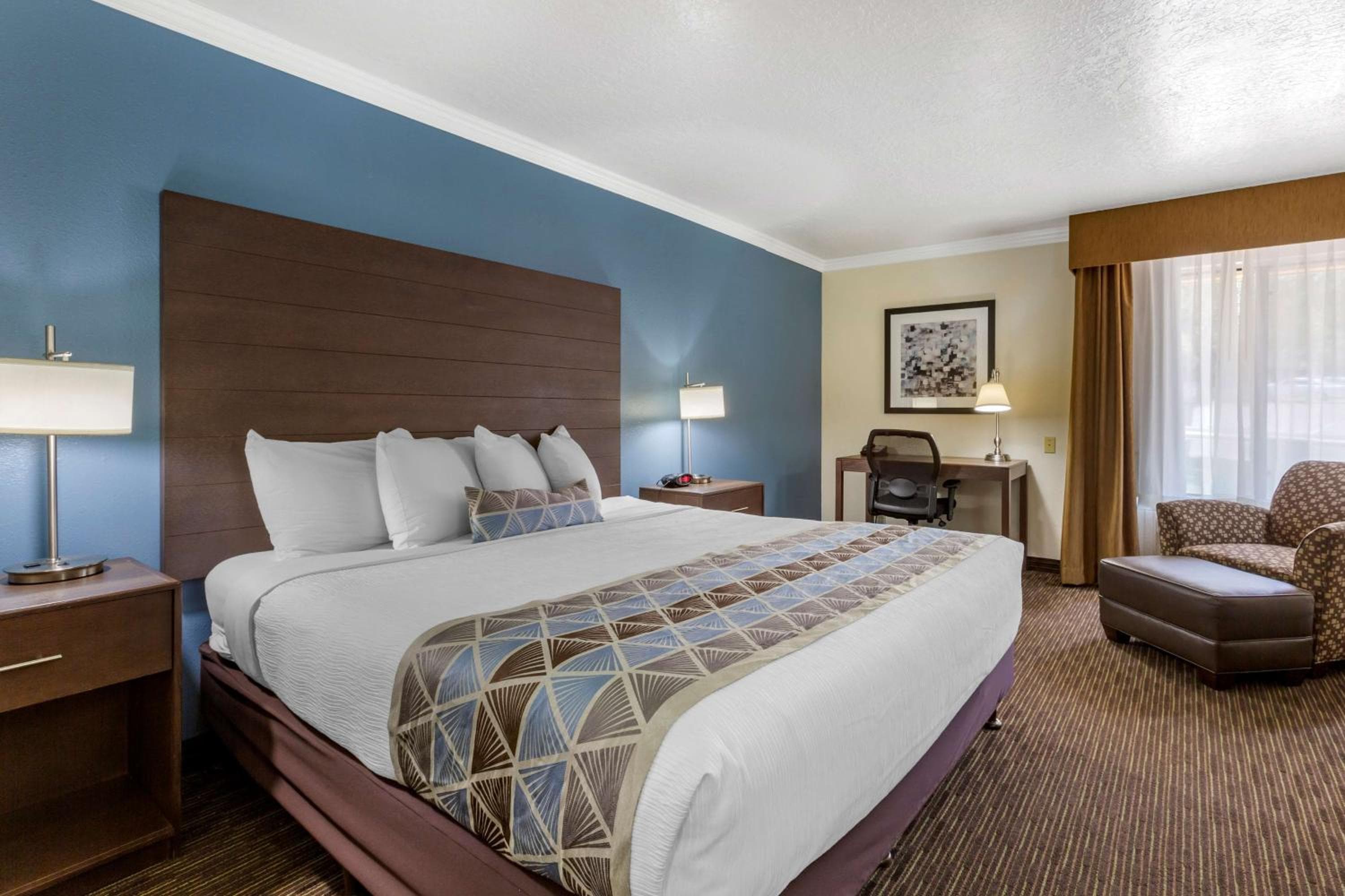 Best Western Airport Albuquerque InnSuites Hotel & Suites