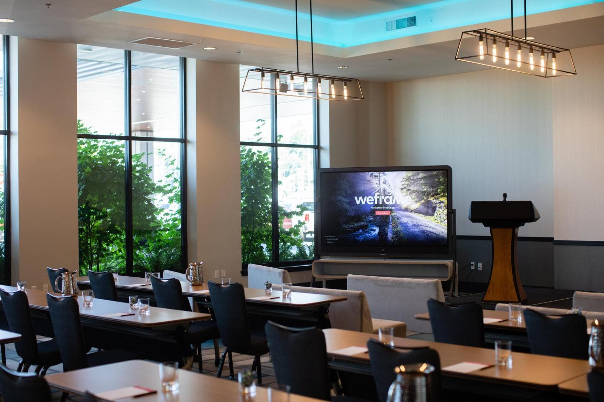 Hotel Indigo Seattle Everett Waterfront Place by IHG