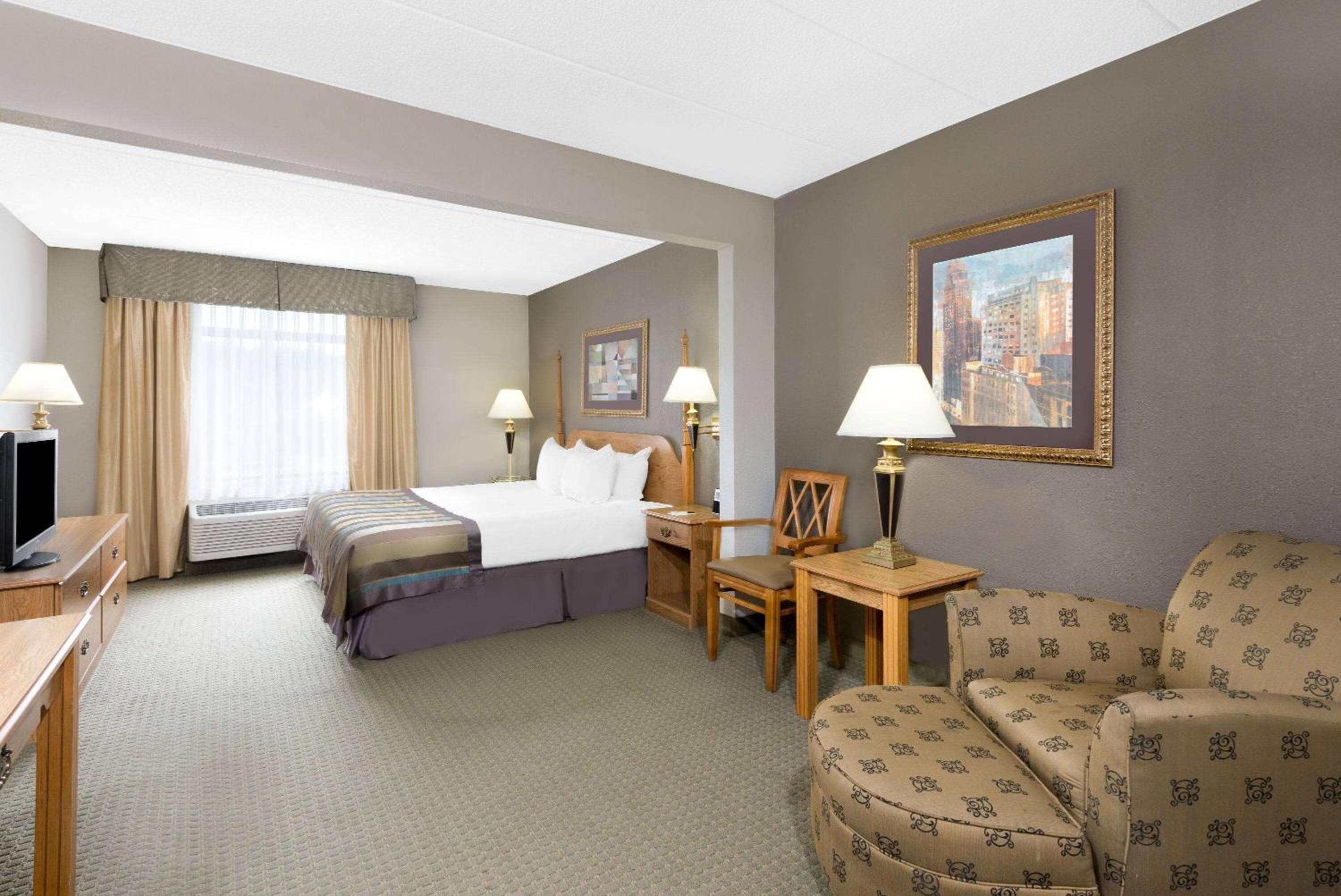 Spark by Hilton Mechanicsburg