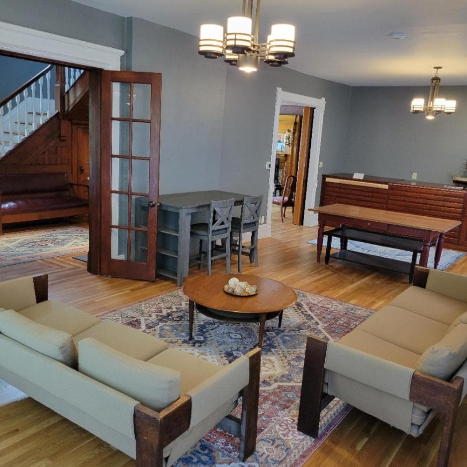 Art and Lodging